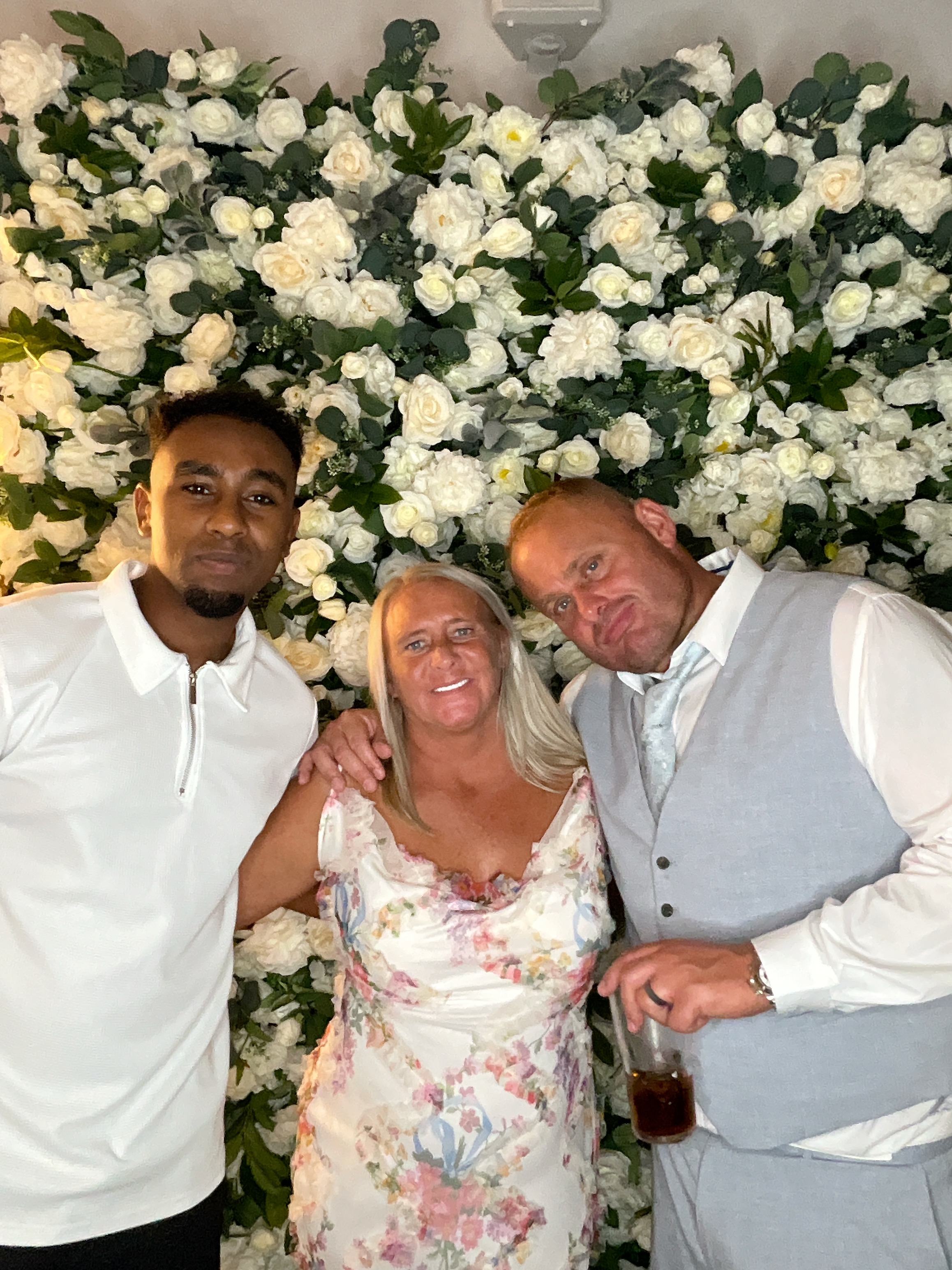 Mr & Mrs White  | View more photos from the event at gallery.magicimages.uk/u/MagicImages/Mr-Mrs-White