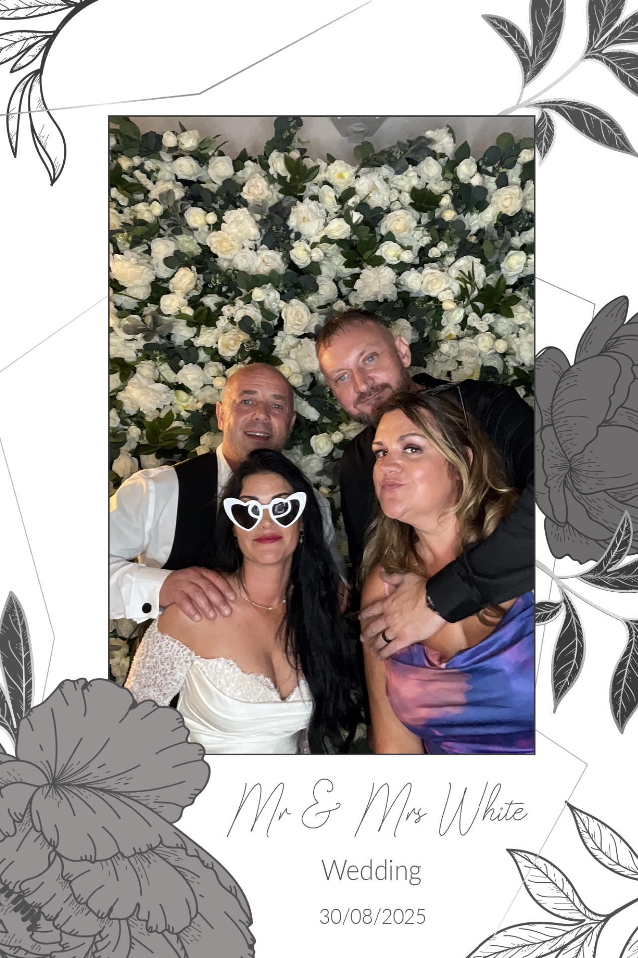 Mr & Mrs White  | View more photos from the event at gallery.magicimages.uk/u/MagicImages/Mr-Mrs-White