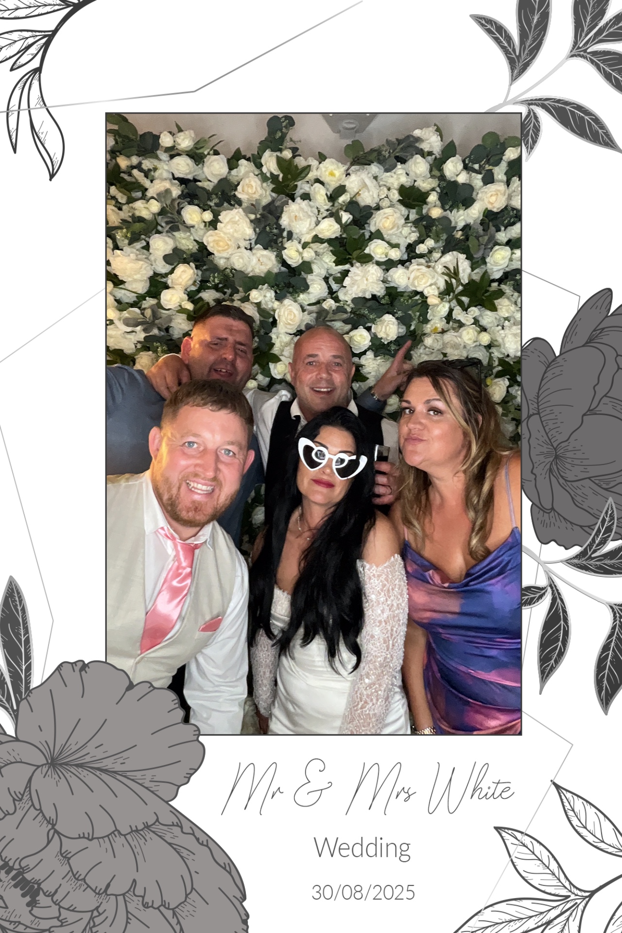 Mr & Mrs White  | View more photos from the event at gallery.magicimages.uk/u/MagicImages/Mr-Mrs-White