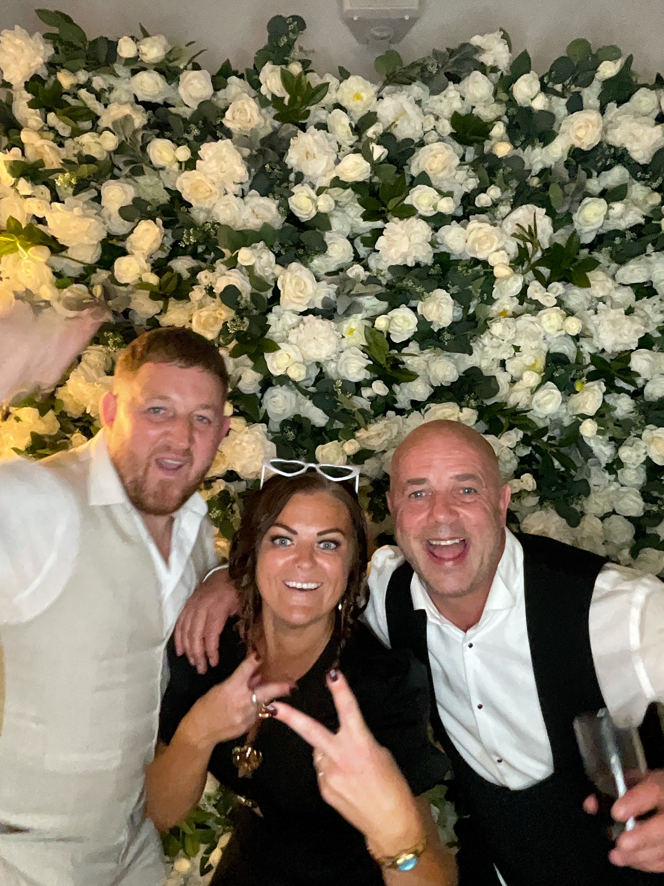 Mr & Mrs White  | View more photos from the event at gallery.magicimages.uk/u/MagicImages/Mr-Mrs-White