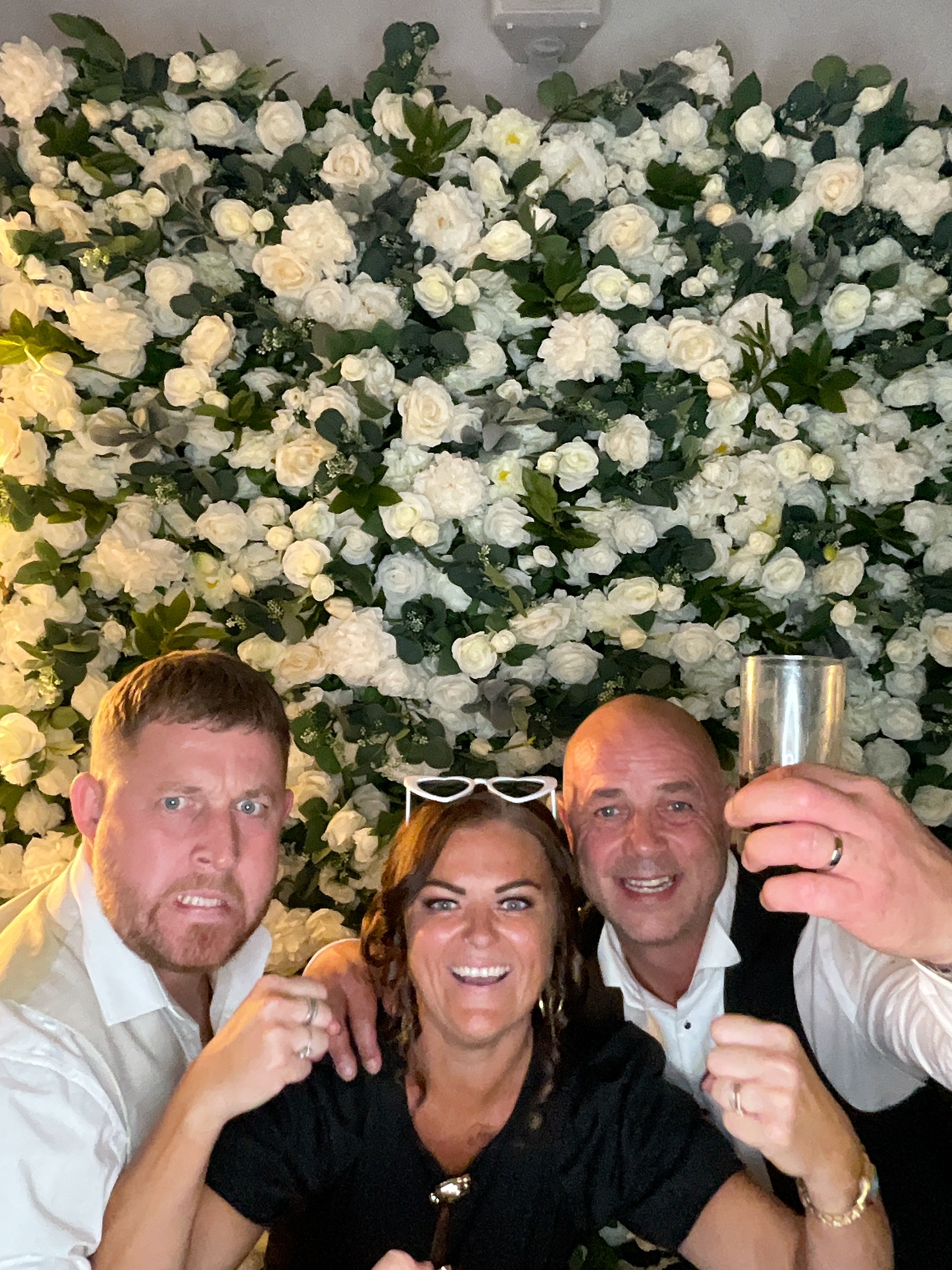 Mr & Mrs White  | View more photos from the event at gallery.magicimages.uk/u/MagicImages/Mr-Mrs-White