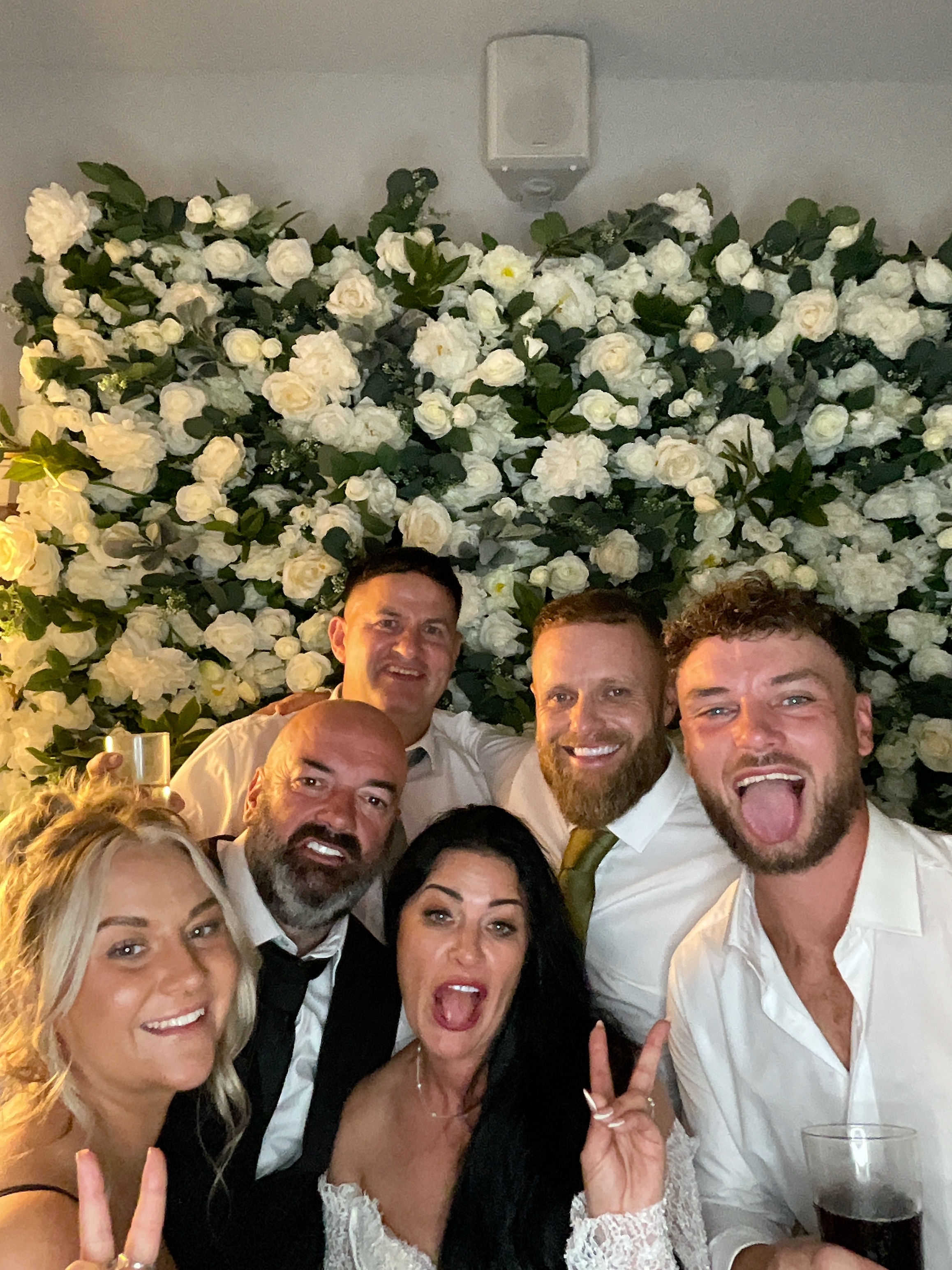 Mr & Mrs White  | View more photos from the event at gallery.magicimages.uk/u/MagicImages/Mr-Mrs-White