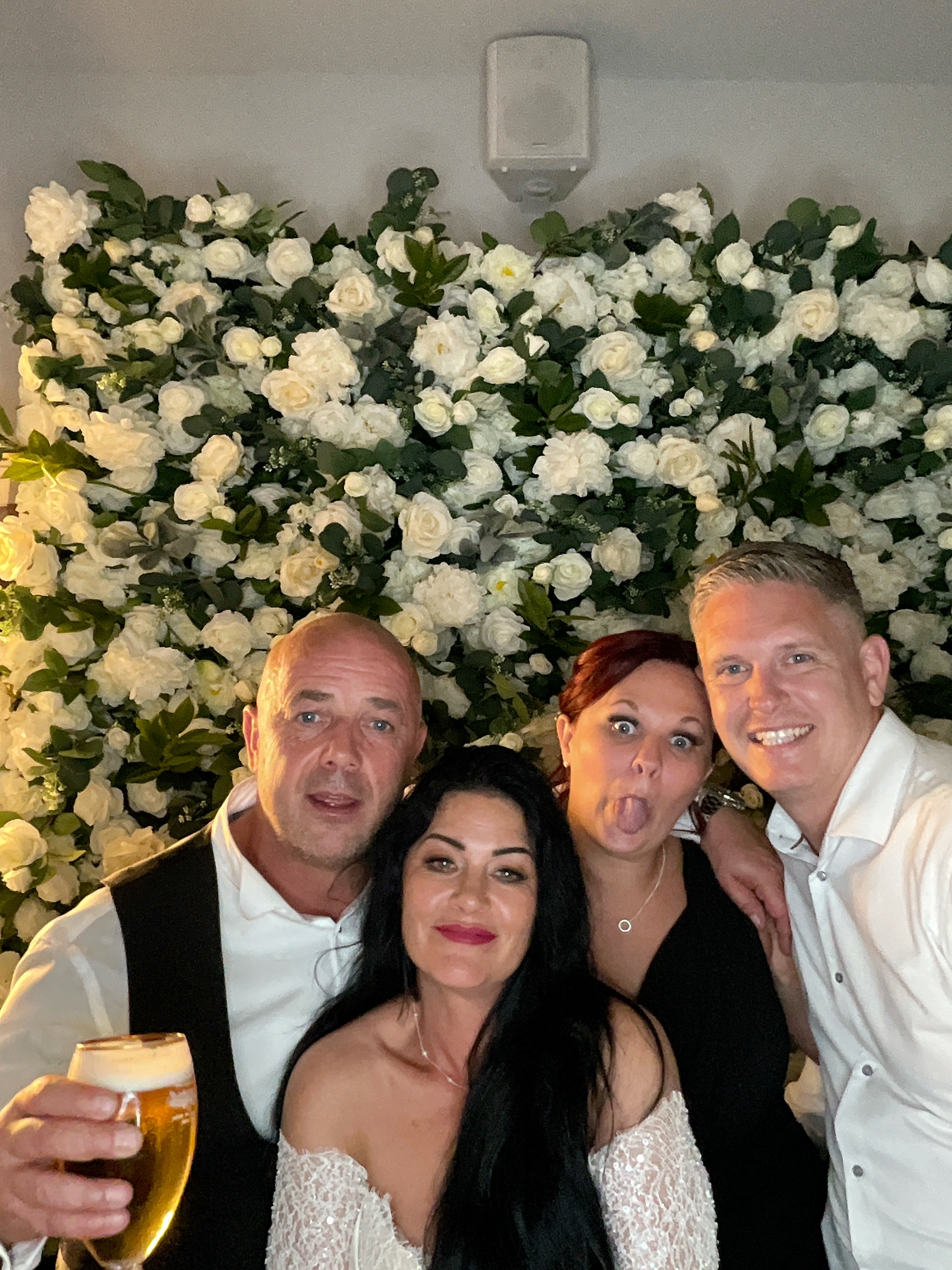 Mr & Mrs White  | View more photos from the event at gallery.magicimages.uk/u/MagicImages/Mr-Mrs-White