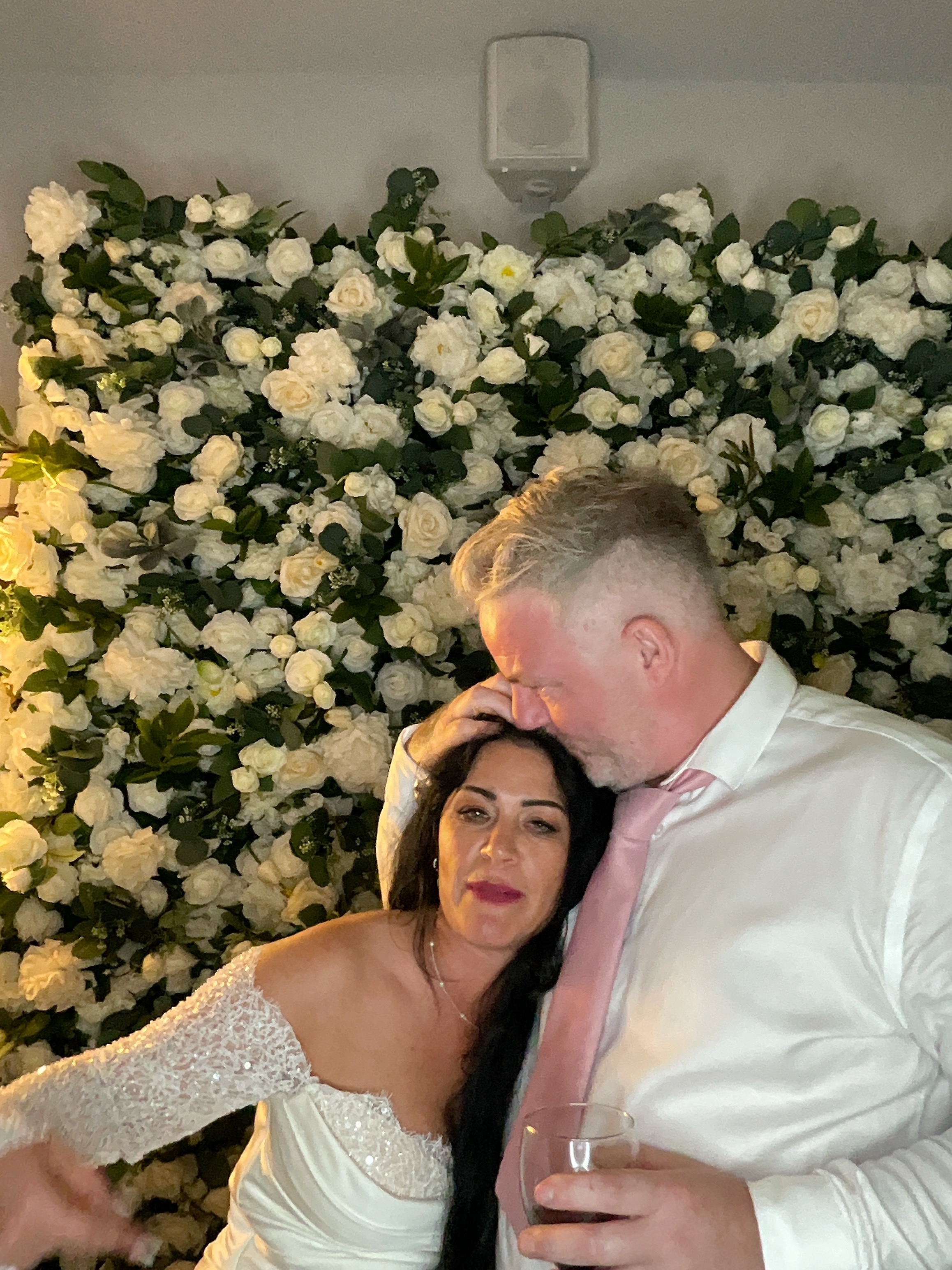 Mr & Mrs White  | View more photos from the event at gallery.magicimages.uk/u/MagicImages/Mr-Mrs-White