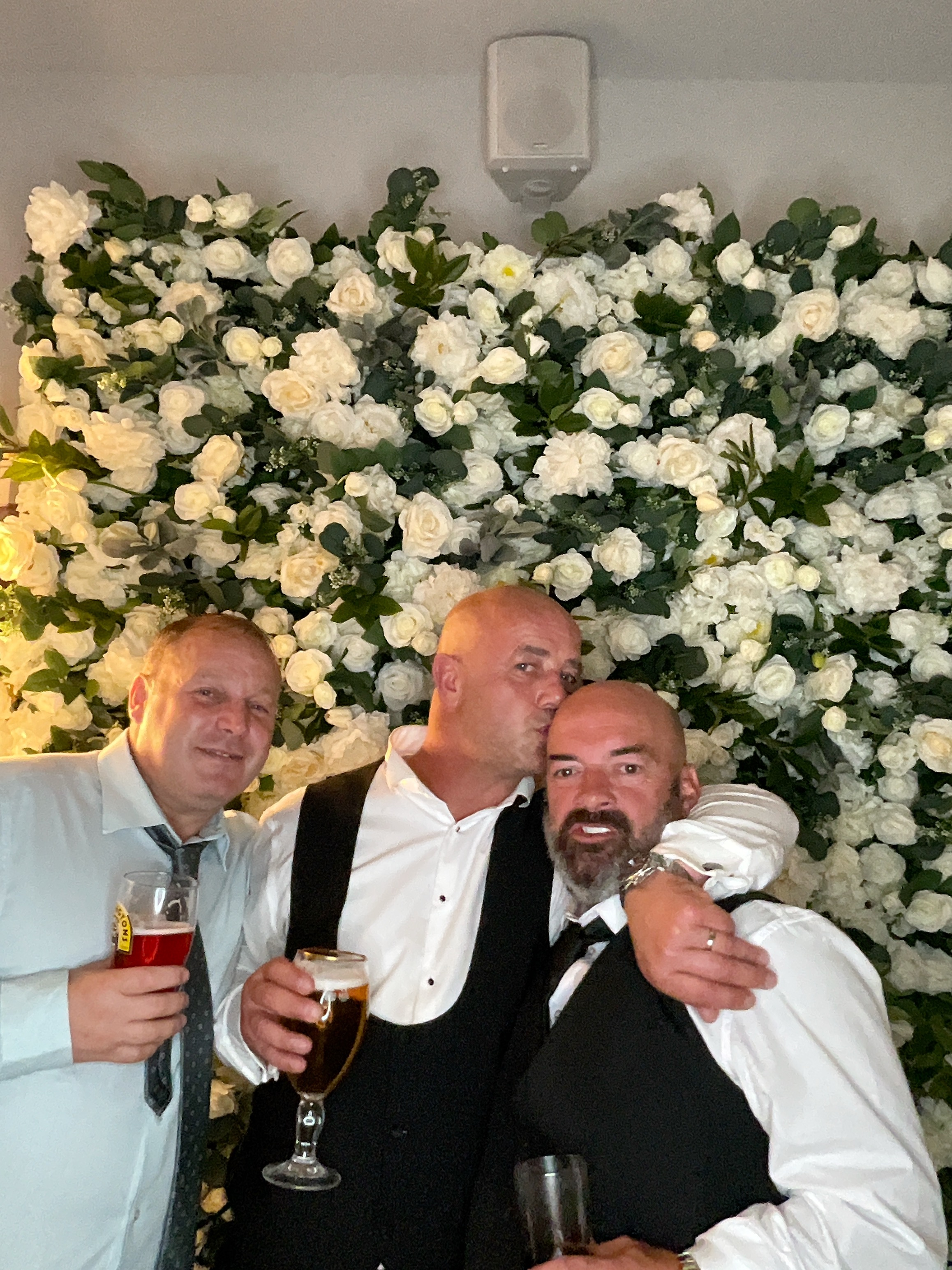 Mr & Mrs White  | View more photos from the event at gallery.magicimages.uk/u/MagicImages/Mr-Mrs-White