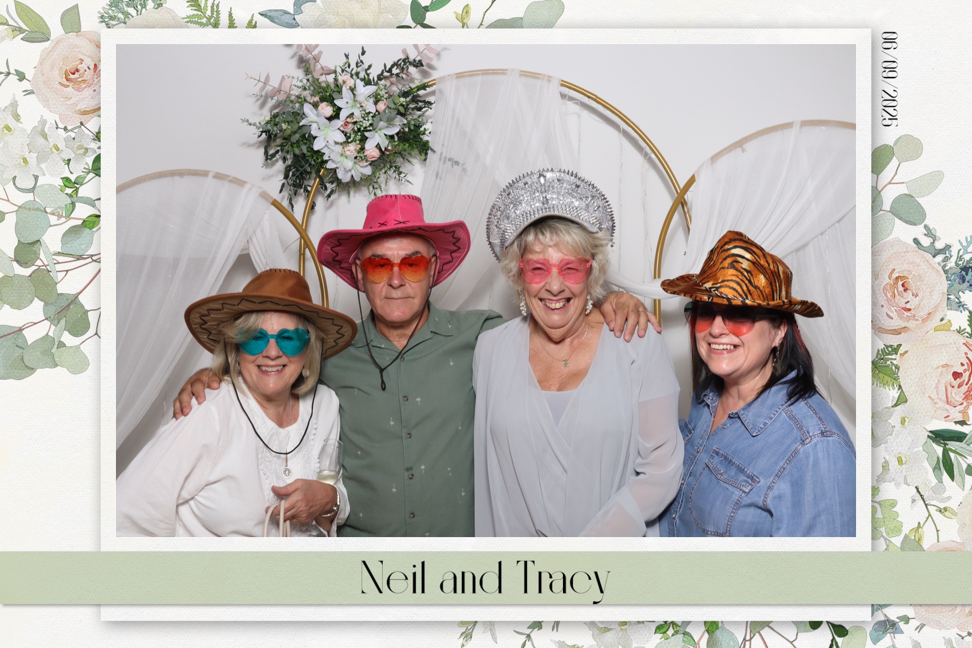 Neil & Tracy  | View more photos from the event at gallery.magicimages.uk/u/MagicImages/Neil-Tracy