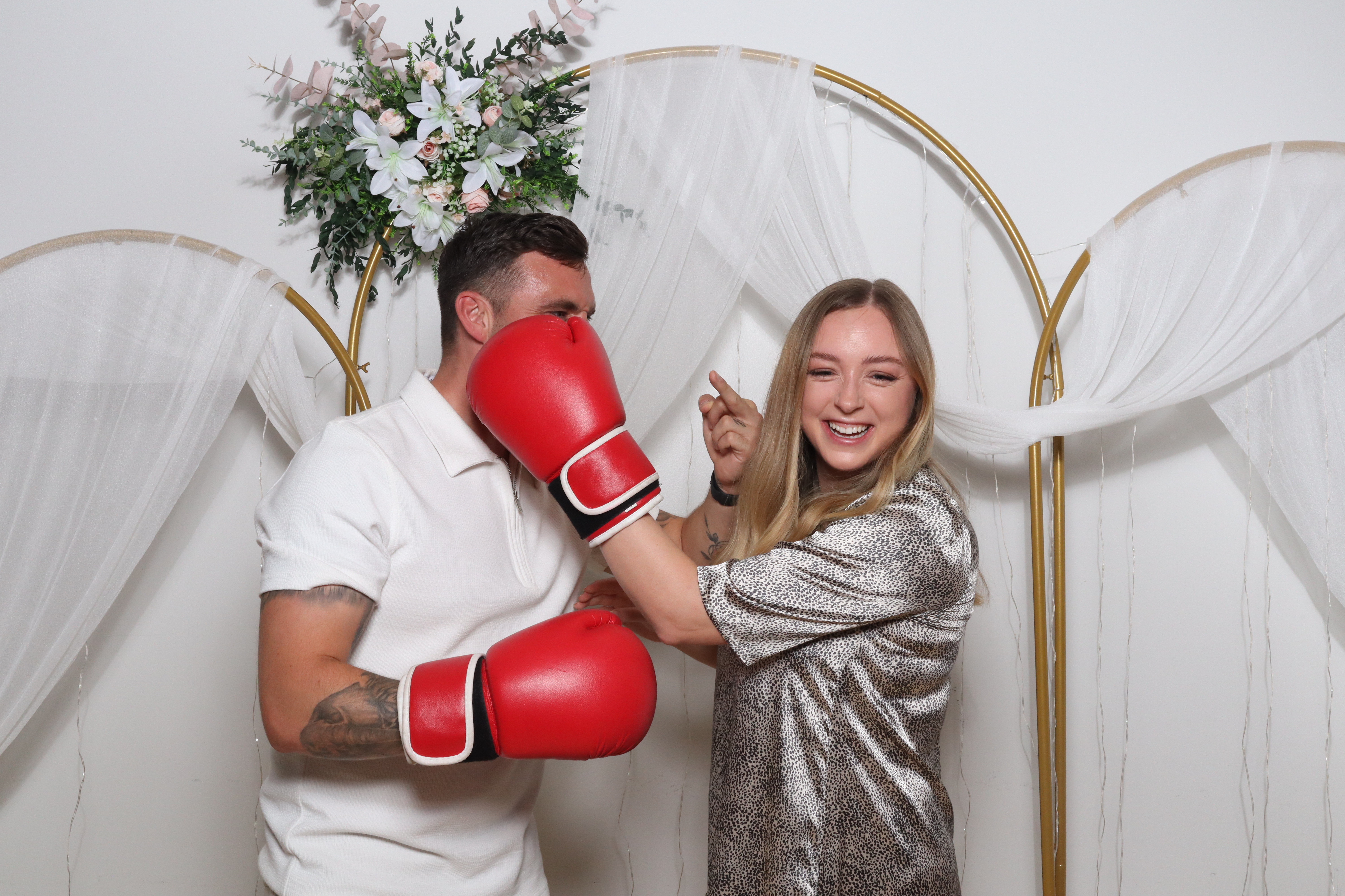 Neil & Tracy  | View more photos from the event at gallery.magicimages.uk/u/MagicImages/Neil-Tracy