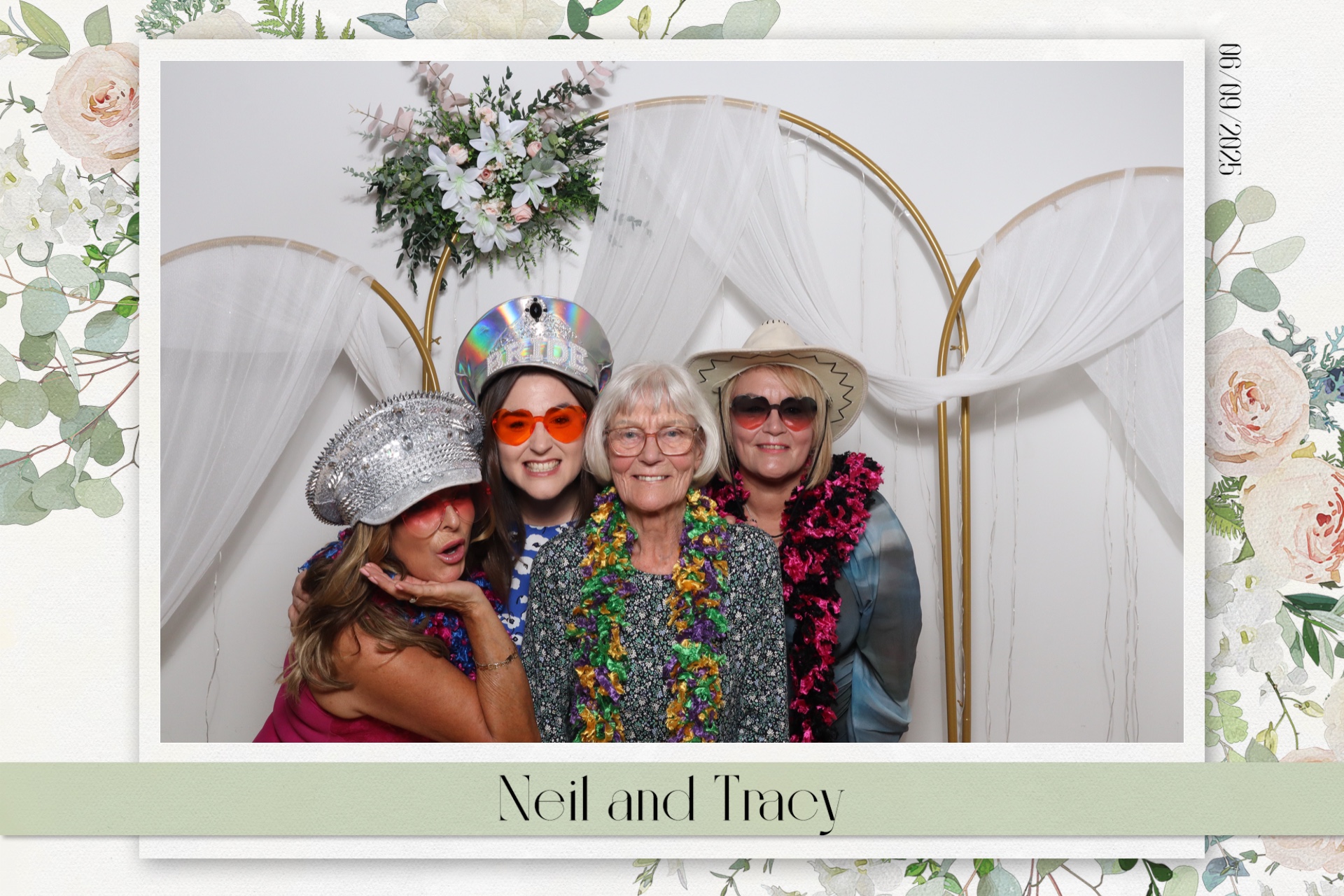 Neil & Tracy  | View more photos from the event at gallery.magicimages.uk/u/MagicImages/Neil-Tracy