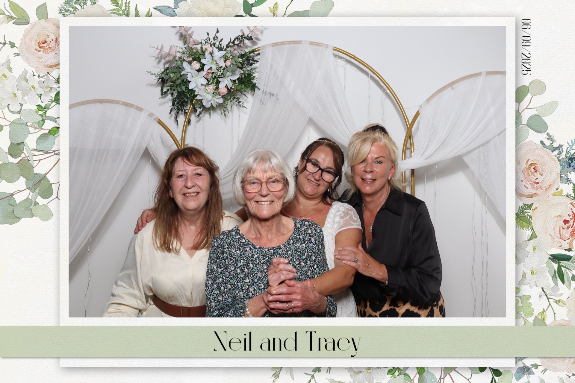 Neil & Tracy  | View more photos from the event at gallery.magicimages.uk/u/MagicImages/Neil-Tracy