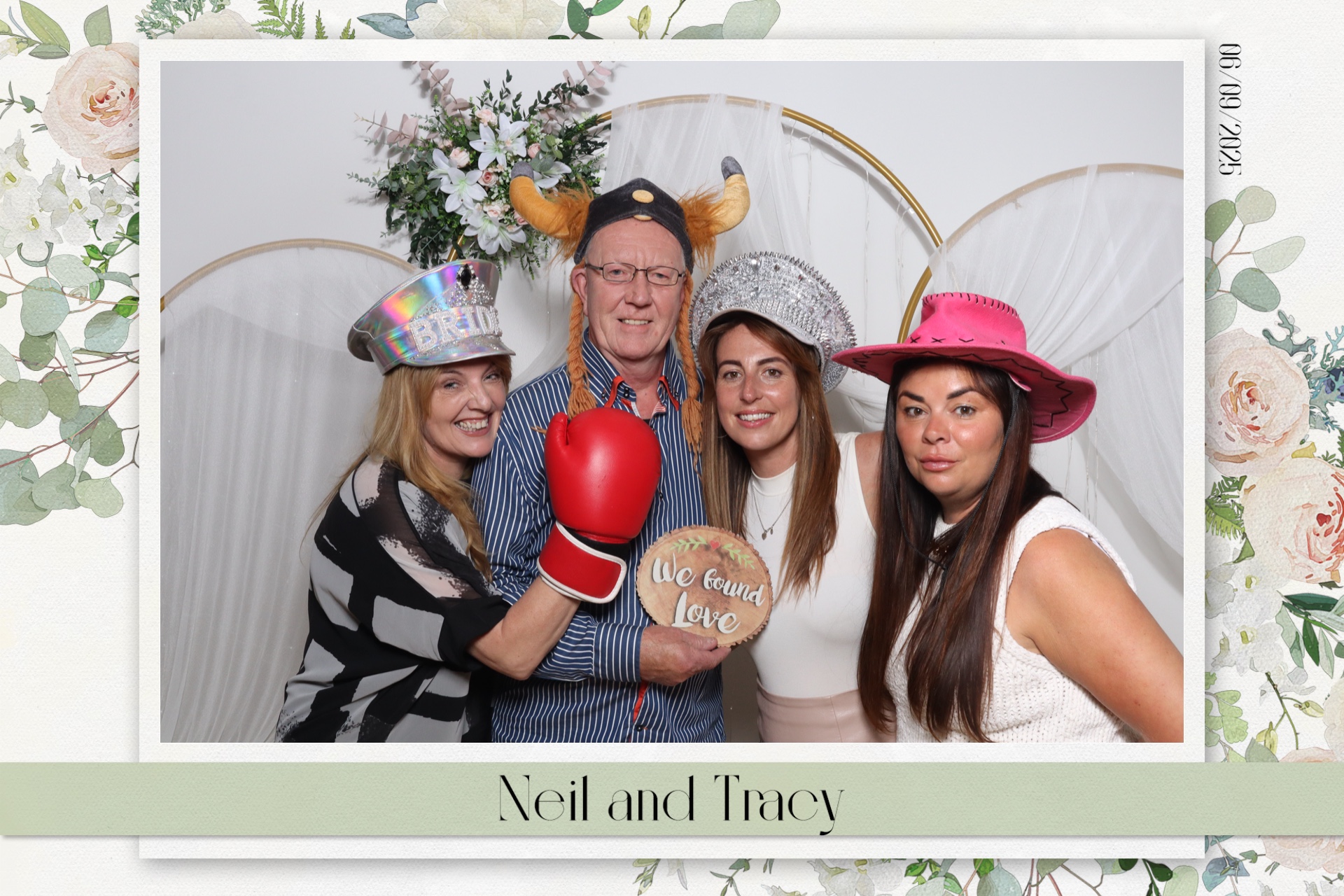 Neil & Tracy  | View more photos from the event at gallery.magicimages.uk/u/MagicImages/Neil-Tracy