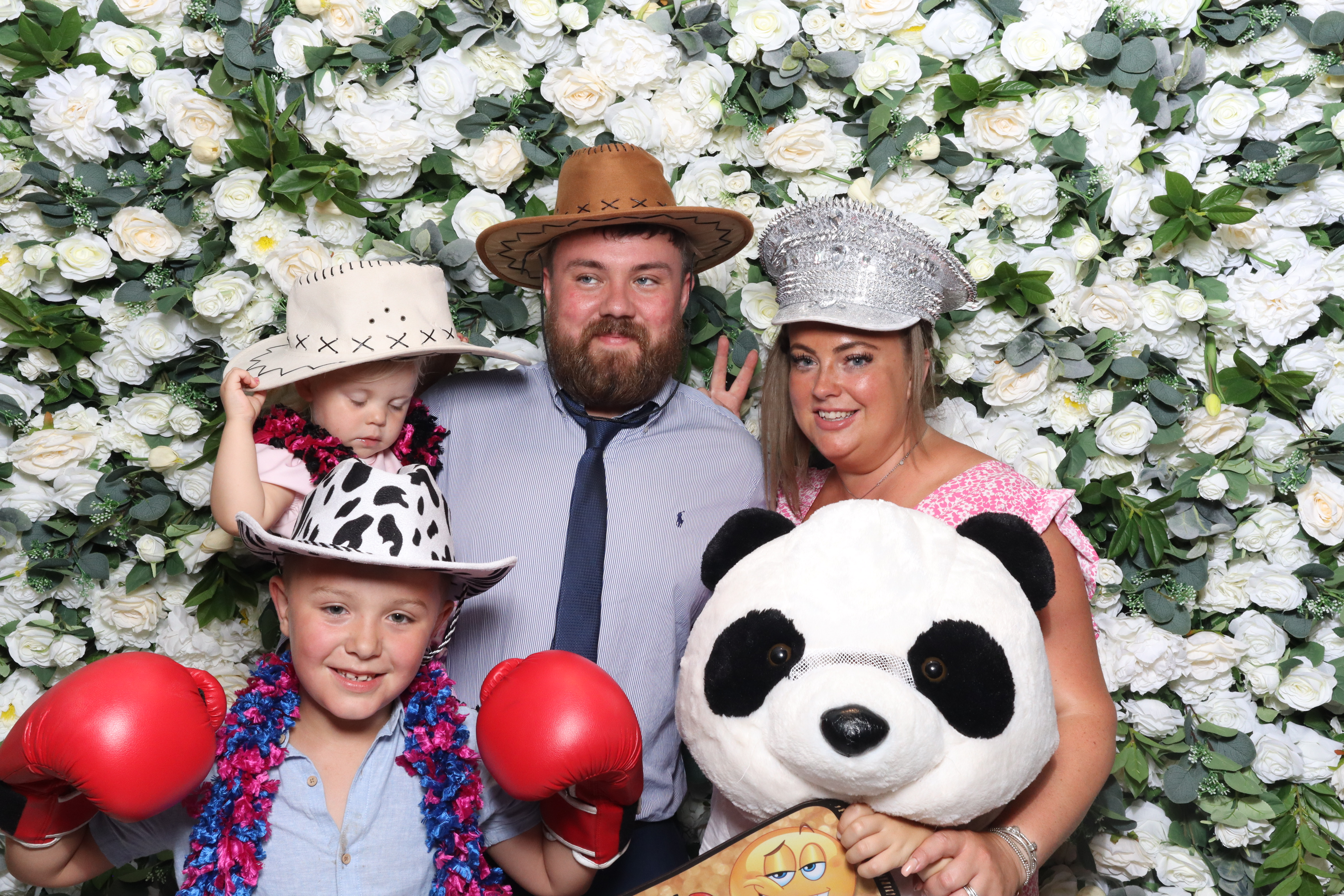 Nicole & Andy  | View more photos from the event at gallery.magicimages.uk/u/MagicImages/Nicole-Andy