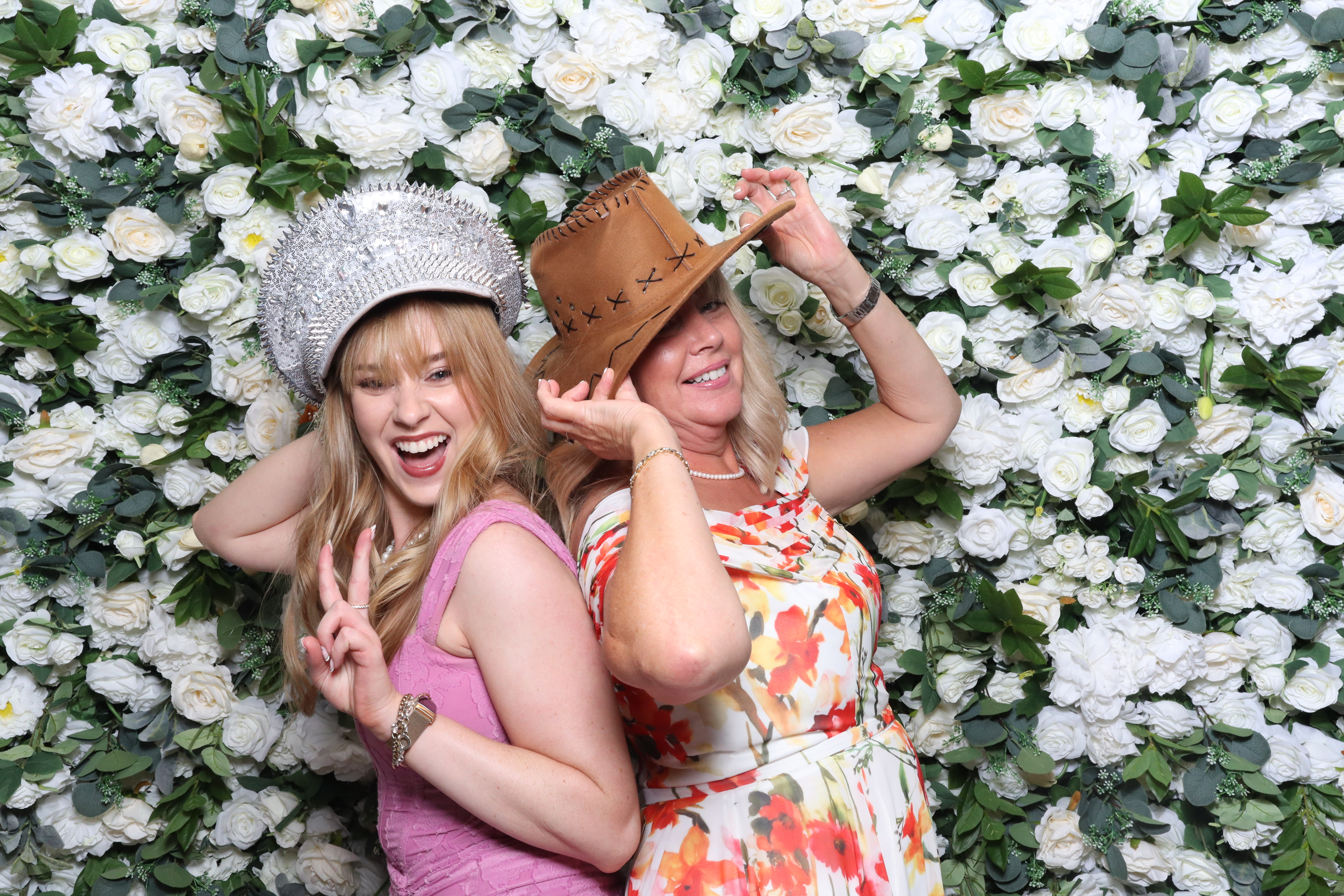 Nicole & Andy  | View more photos from the event at gallery.magicimages.uk/u/MagicImages/Nicole-Andy
