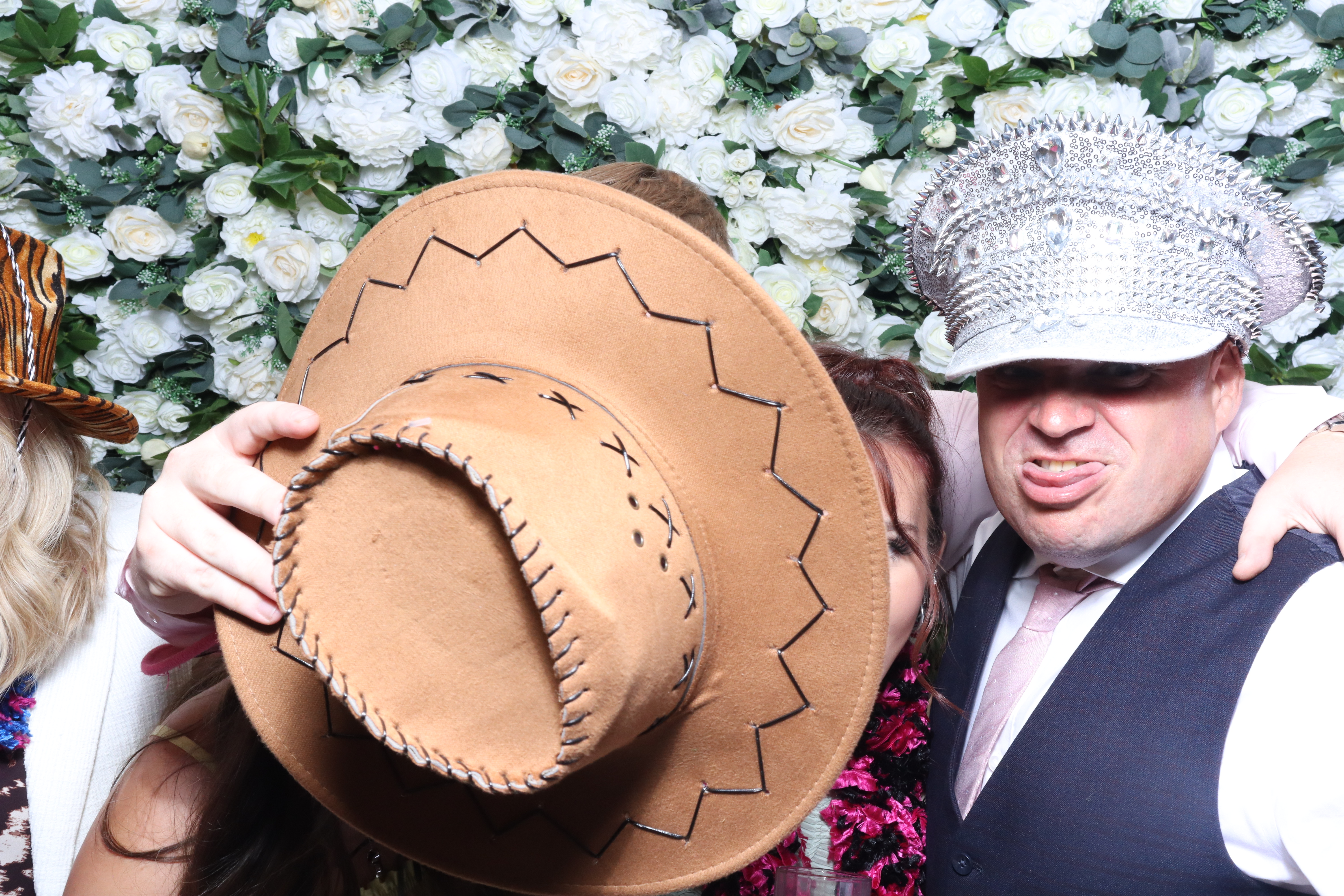 Nicole & Andy  | View more photos from the event at gallery.magicimages.uk/u/MagicImages/Nicole-Andy