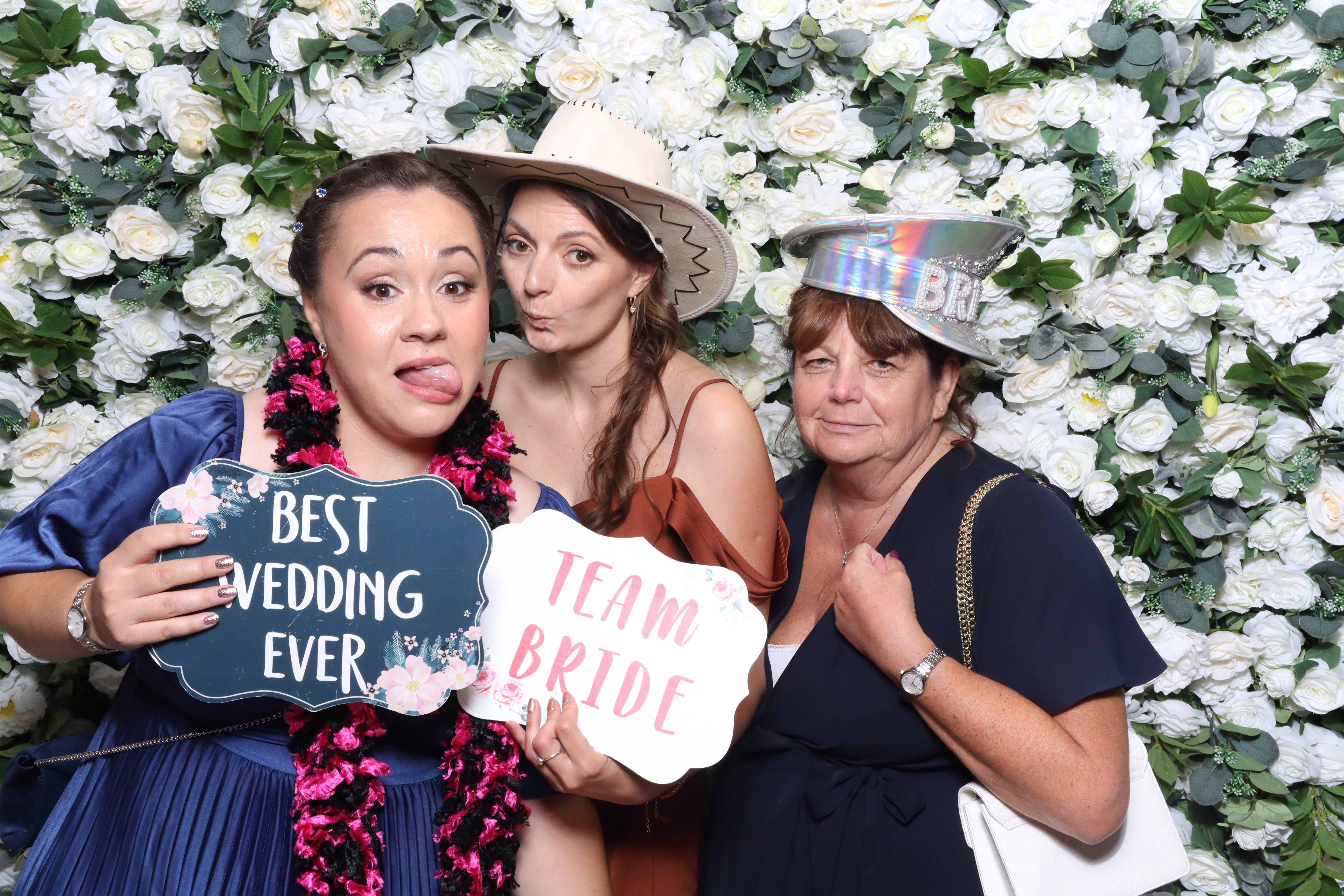 Nicole & Andy  | View more photos from the event at gallery.magicimages.uk/u/MagicImages/Nicole-Andy