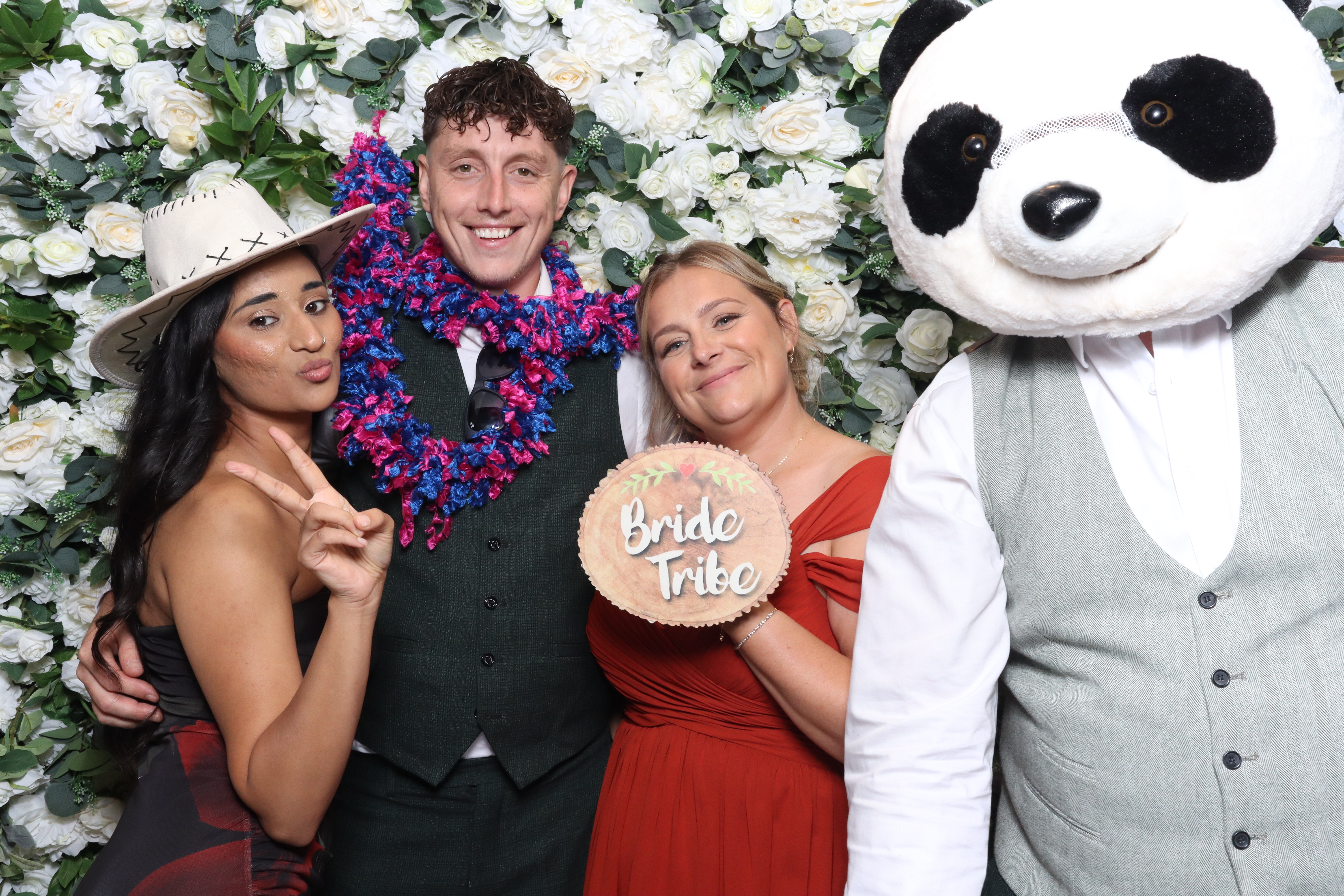 Nicole & Andy  | View more photos from the event at gallery.magicimages.uk/u/MagicImages/Nicole-Andy