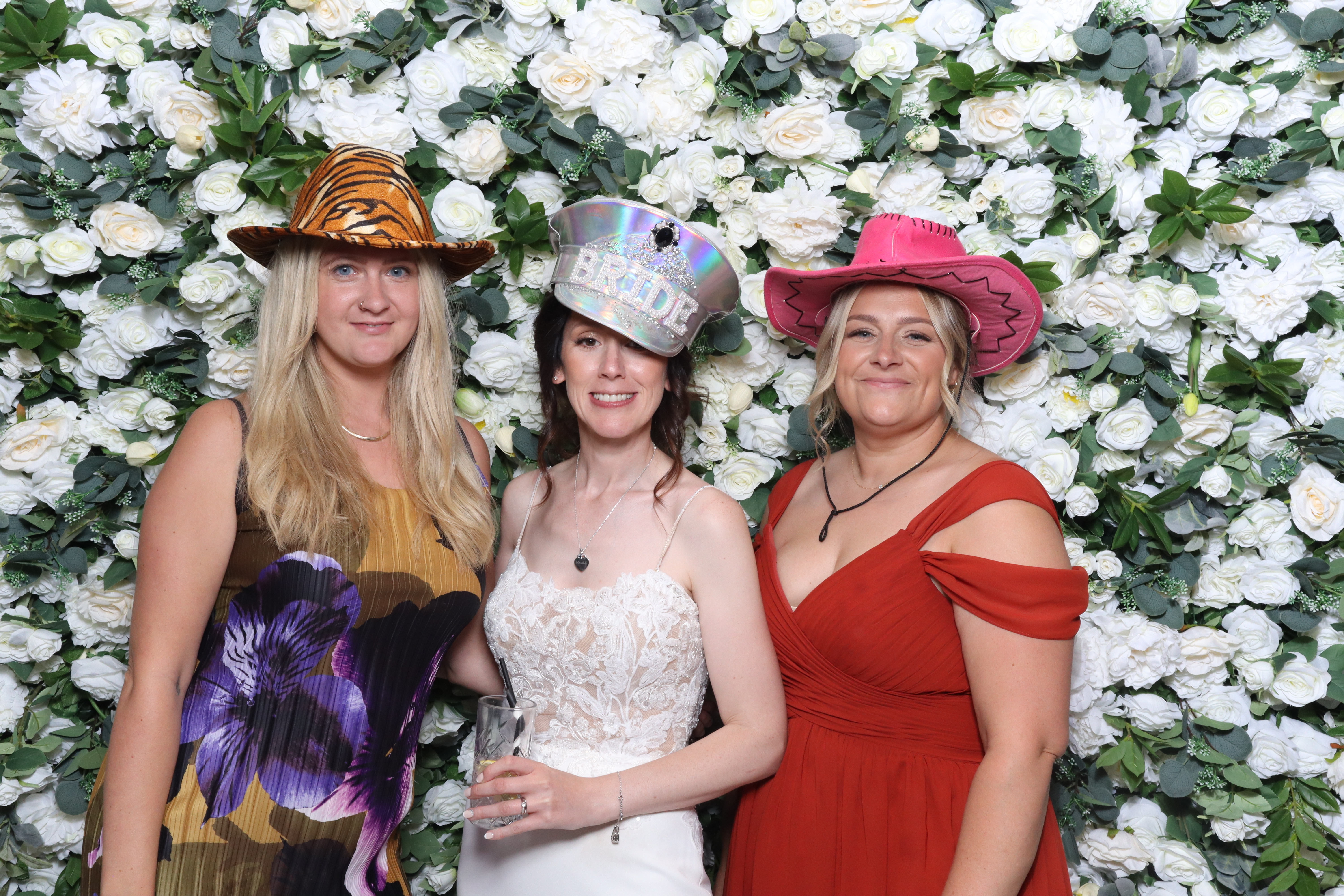 Nicole & Andy  | View more photos from the event at gallery.magicimages.uk/u/MagicImages/Nicole-Andy