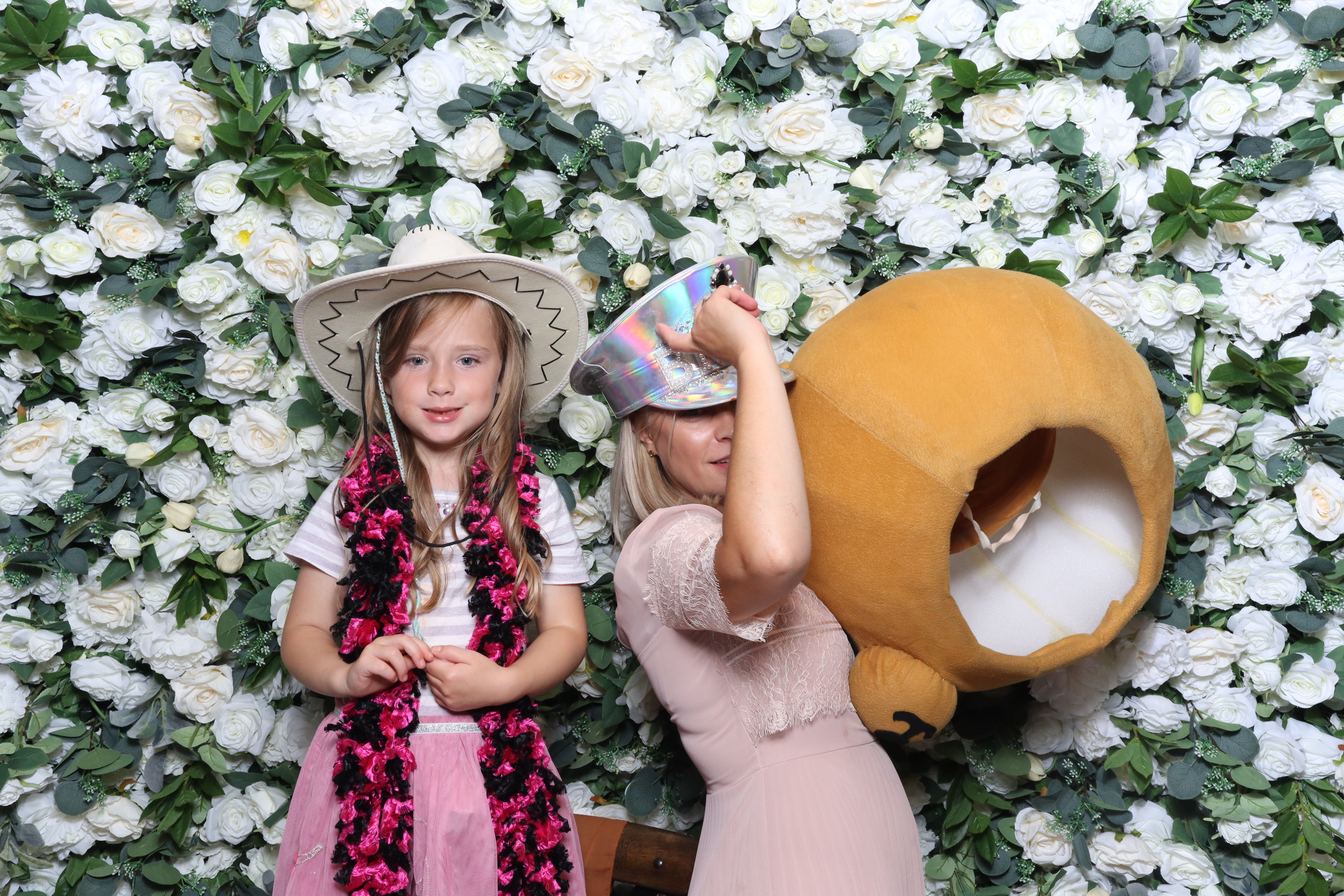 Nicole & Andy  | View more photos from the event at gallery.magicimages.uk/u/MagicImages/Nicole-Andy