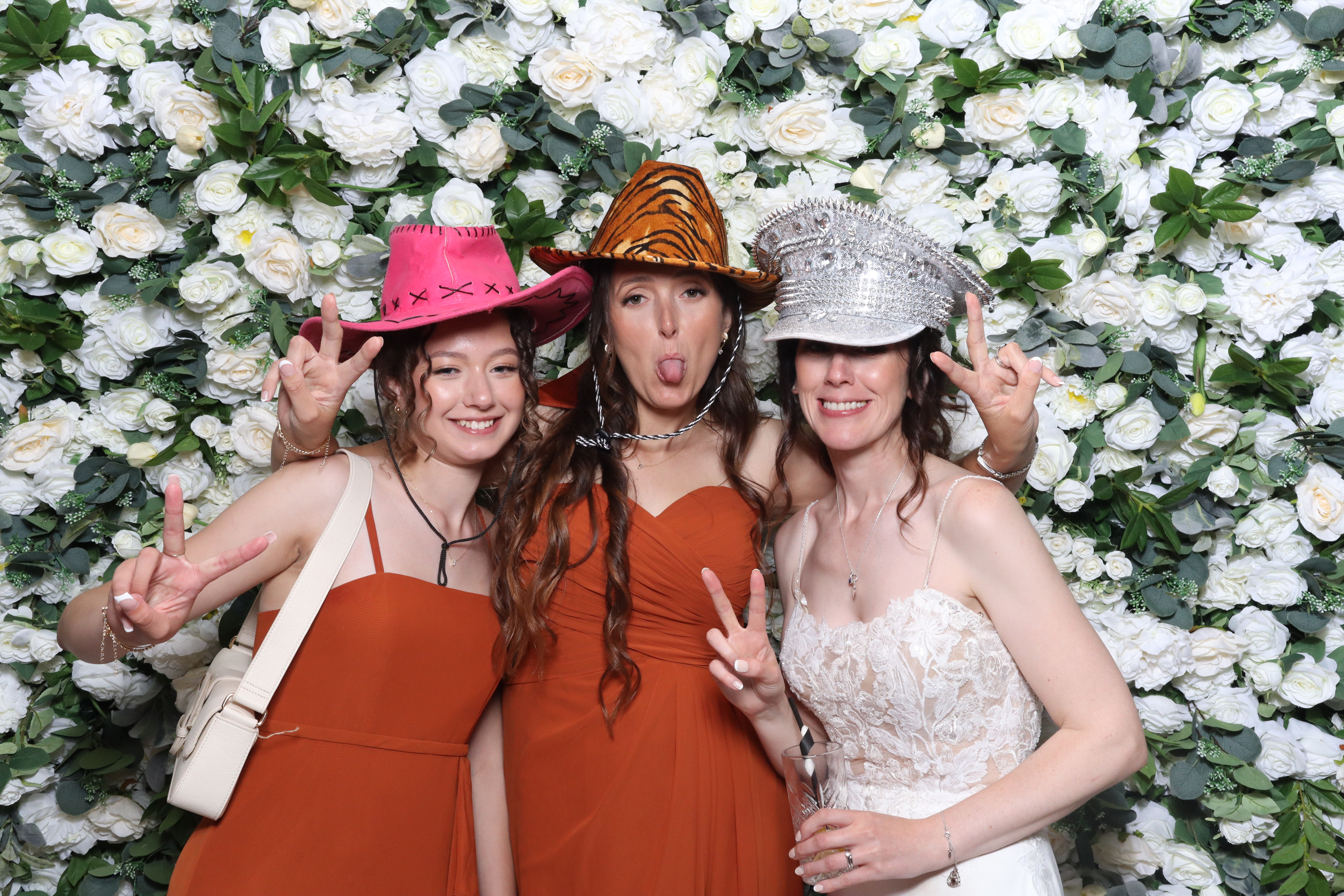 Nicole & Andy  | View more photos from the event at gallery.magicimages.uk/u/MagicImages/Nicole-Andy