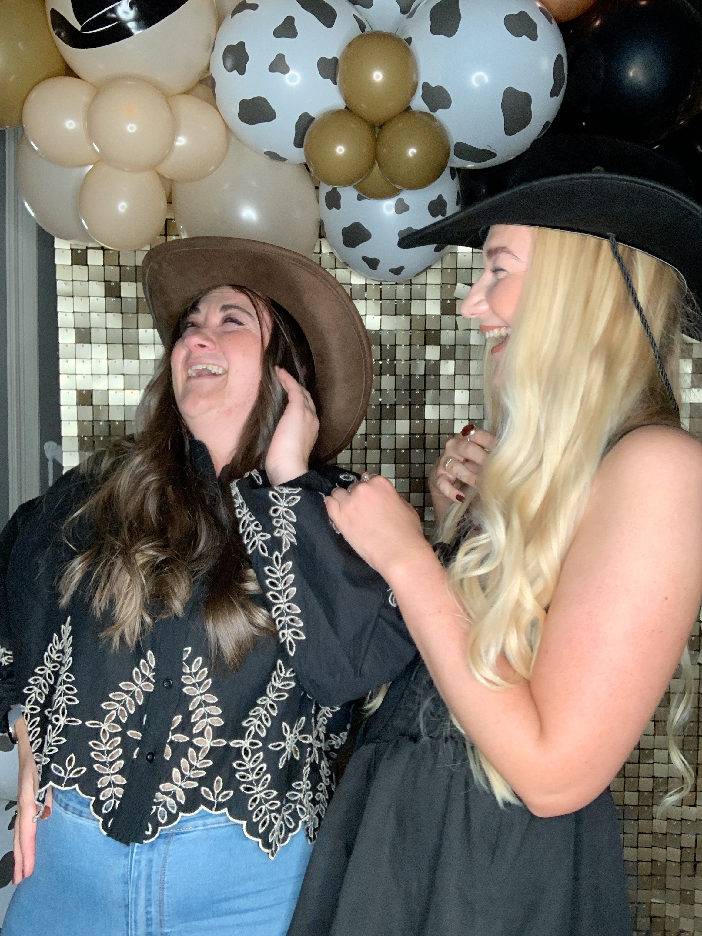 Saltmarshe Staff party  | View more photos from the event at gallery.magicimages.uk/u/MagicImages/Saltmarshe-Staff-party