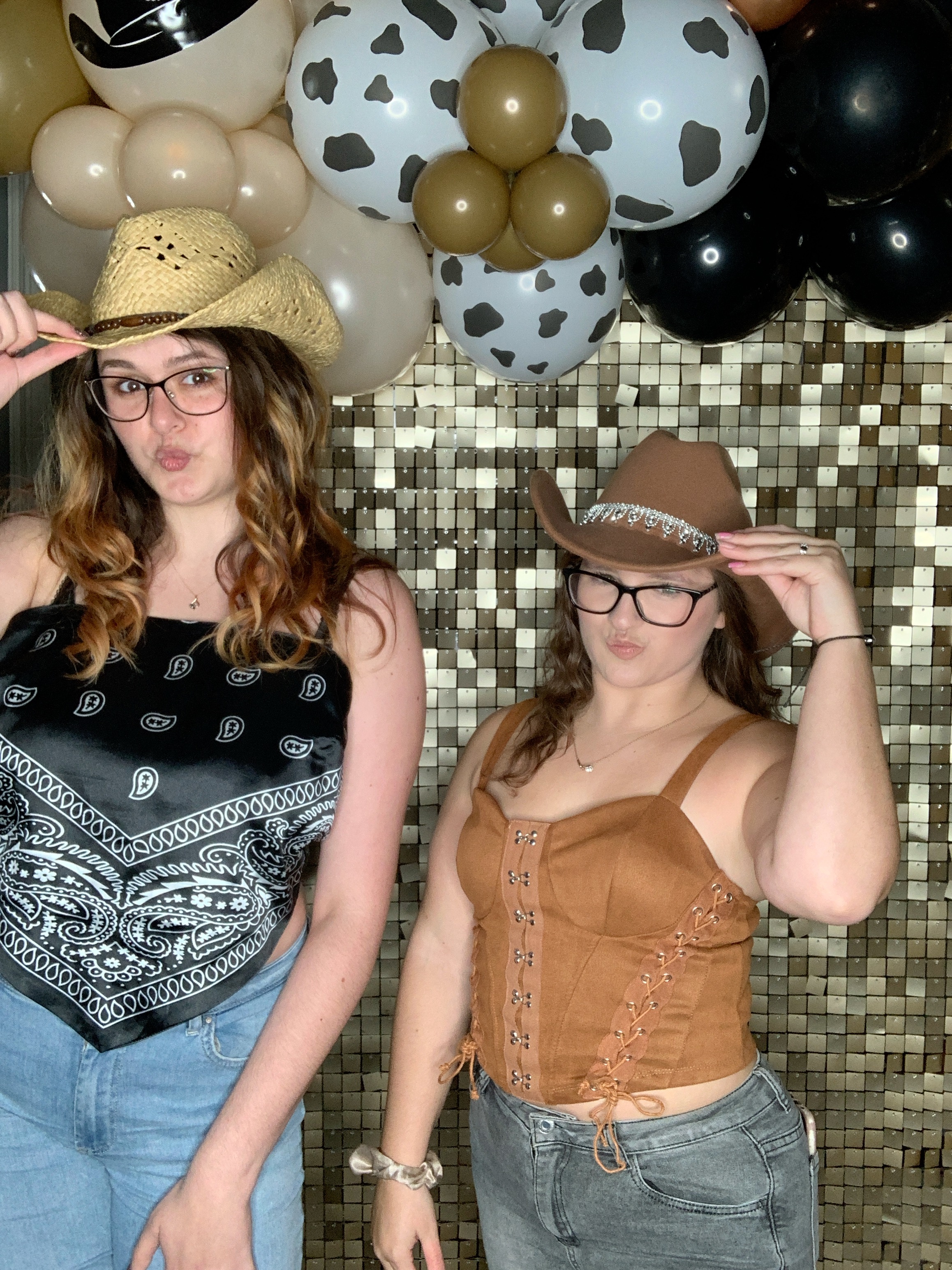 Saltmarshe Staff party  | View more photos from the event at gallery.magicimages.uk/u/MagicImages/Saltmarshe-Staff-party