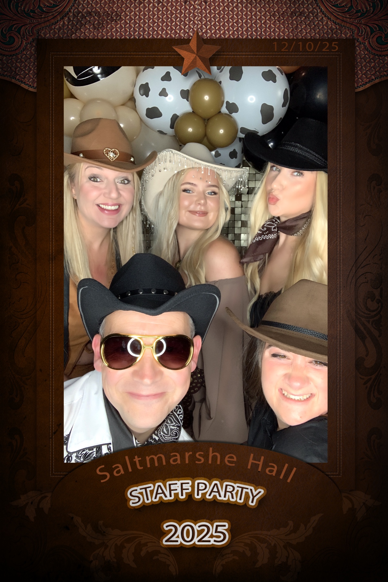 Saltmarshe Staff party  | View more photos from the event at gallery.magicimages.uk/u/MagicImages/Saltmarshe-Staff-party