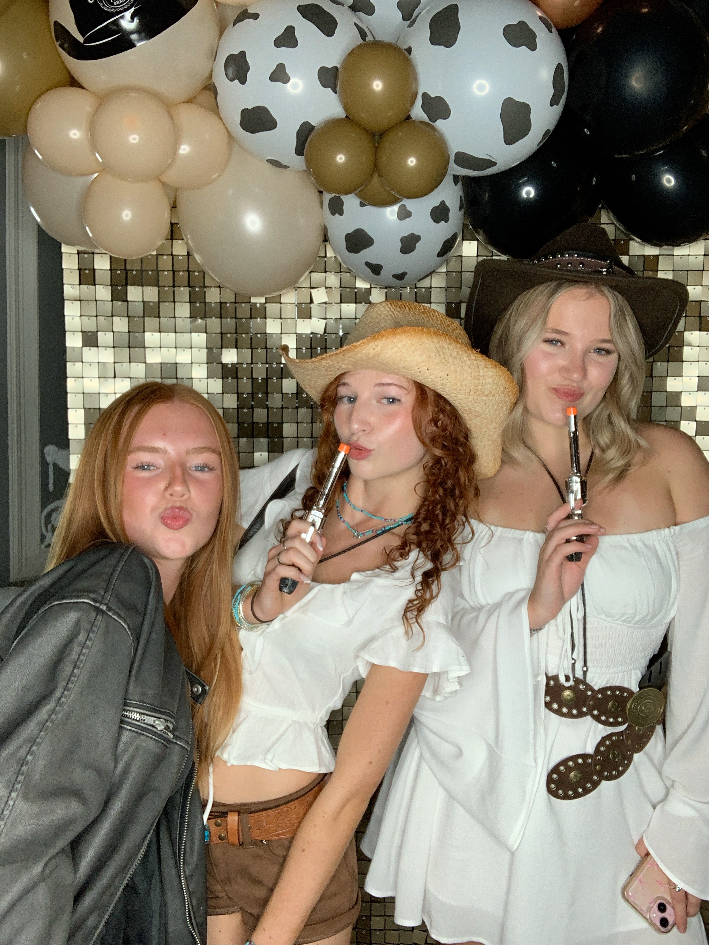 Saltmarshe Staff party  | View more photos from the event at gallery.magicimages.uk/u/MagicImages/Saltmarshe-Staff-party