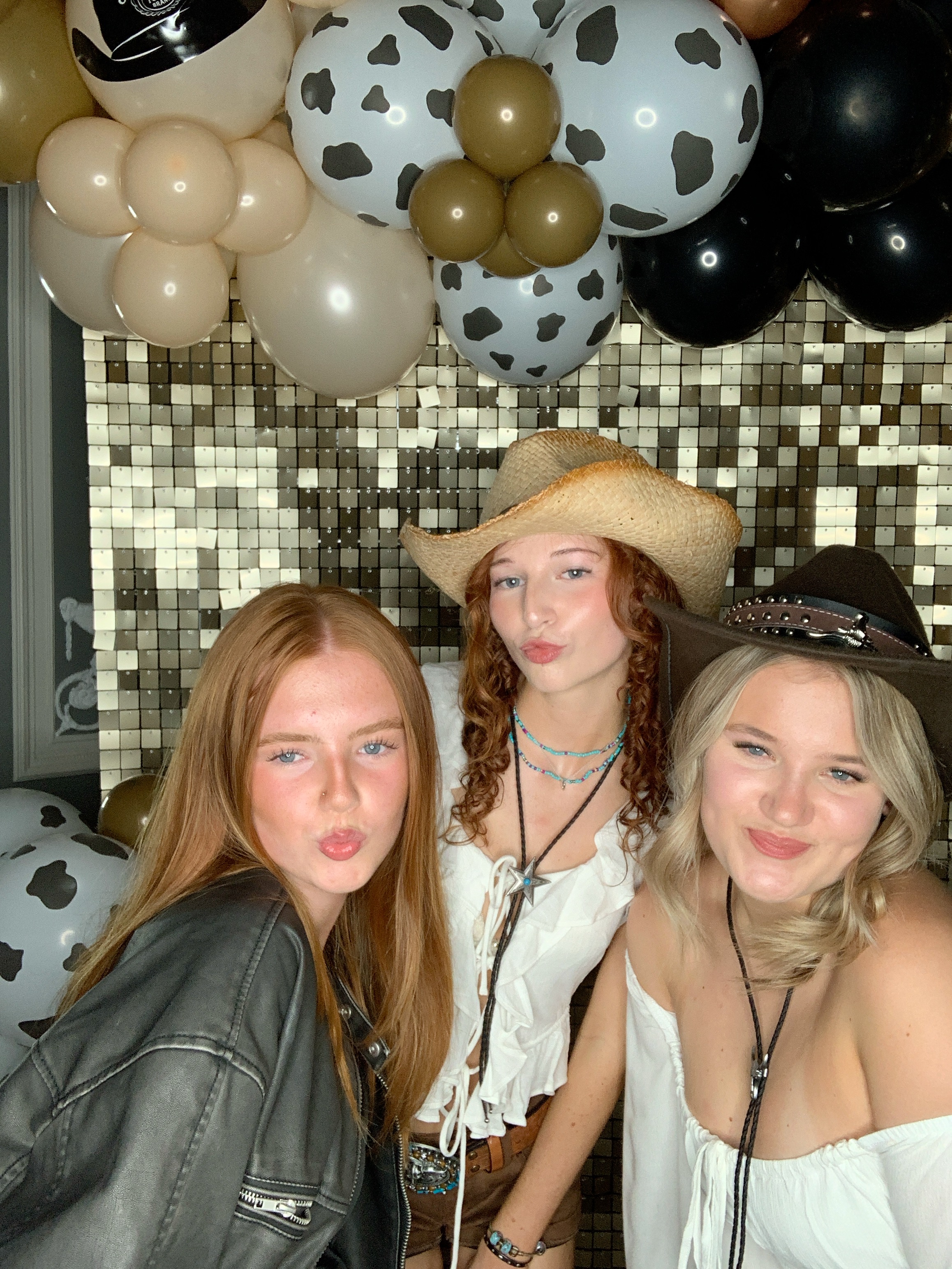 Saltmarshe Staff party  | View more photos from the event at gallery.magicimages.uk/u/MagicImages/Saltmarshe-Staff-party