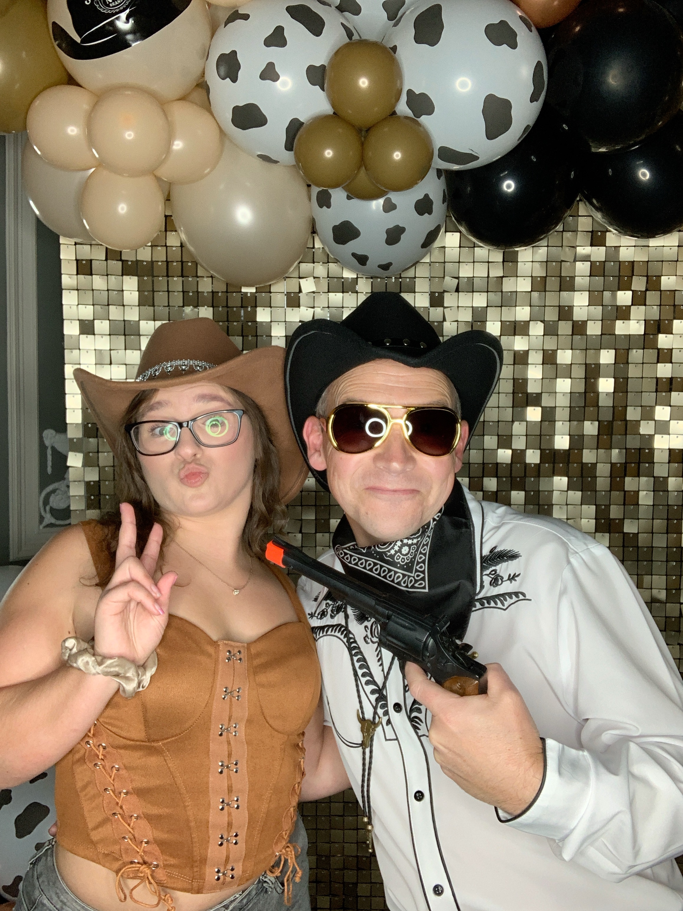 Saltmarshe Staff party  | View more photos from the event at gallery.magicimages.uk/u/MagicImages/Saltmarshe-Staff-party