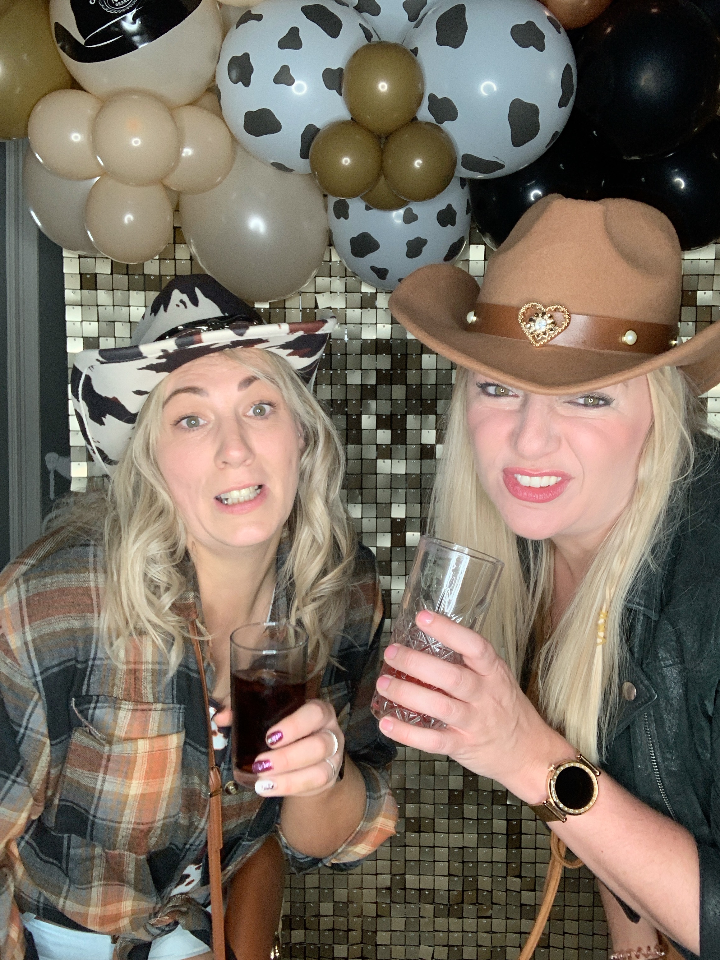 Saltmarshe Staff party  | View more photos from the event at gallery.magicimages.uk/u/MagicImages/Saltmarshe-Staff-party