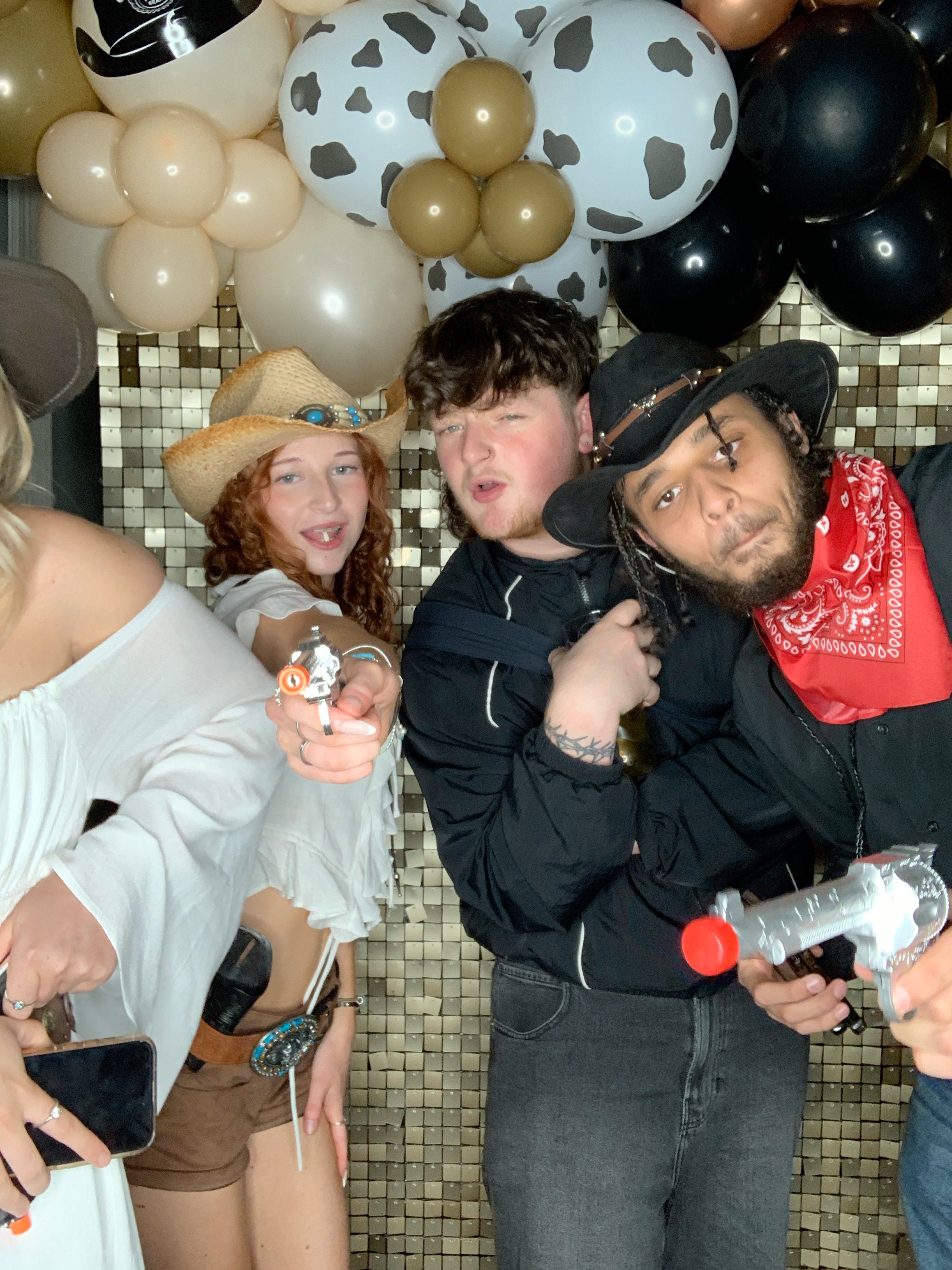 Saltmarshe Staff party  | View more photos from the event at gallery.magicimages.uk/u/MagicImages/Saltmarshe-Staff-party