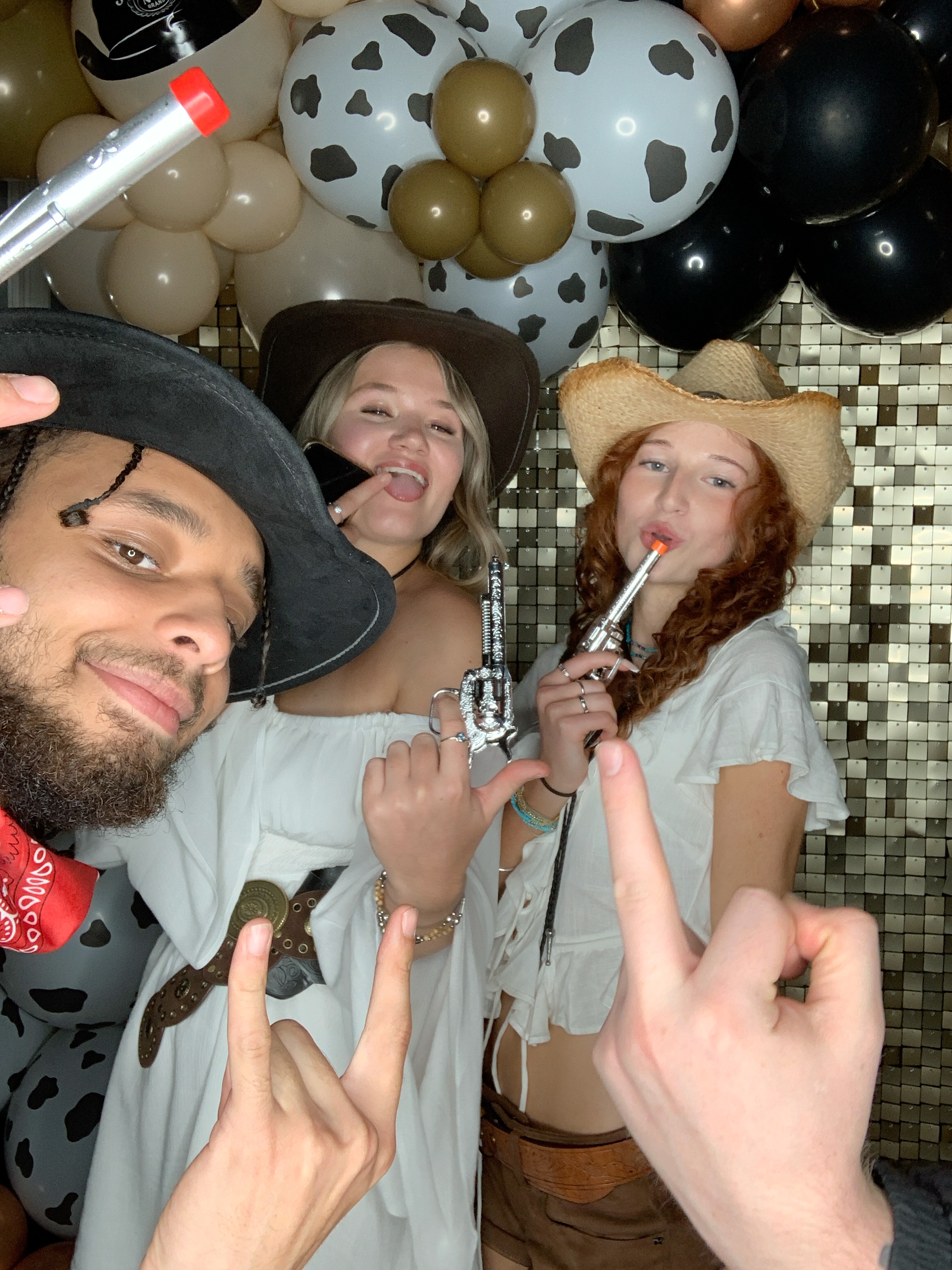 Saltmarshe Staff party  | View more photos from the event at gallery.magicimages.uk/u/MagicImages/Saltmarshe-Staff-party