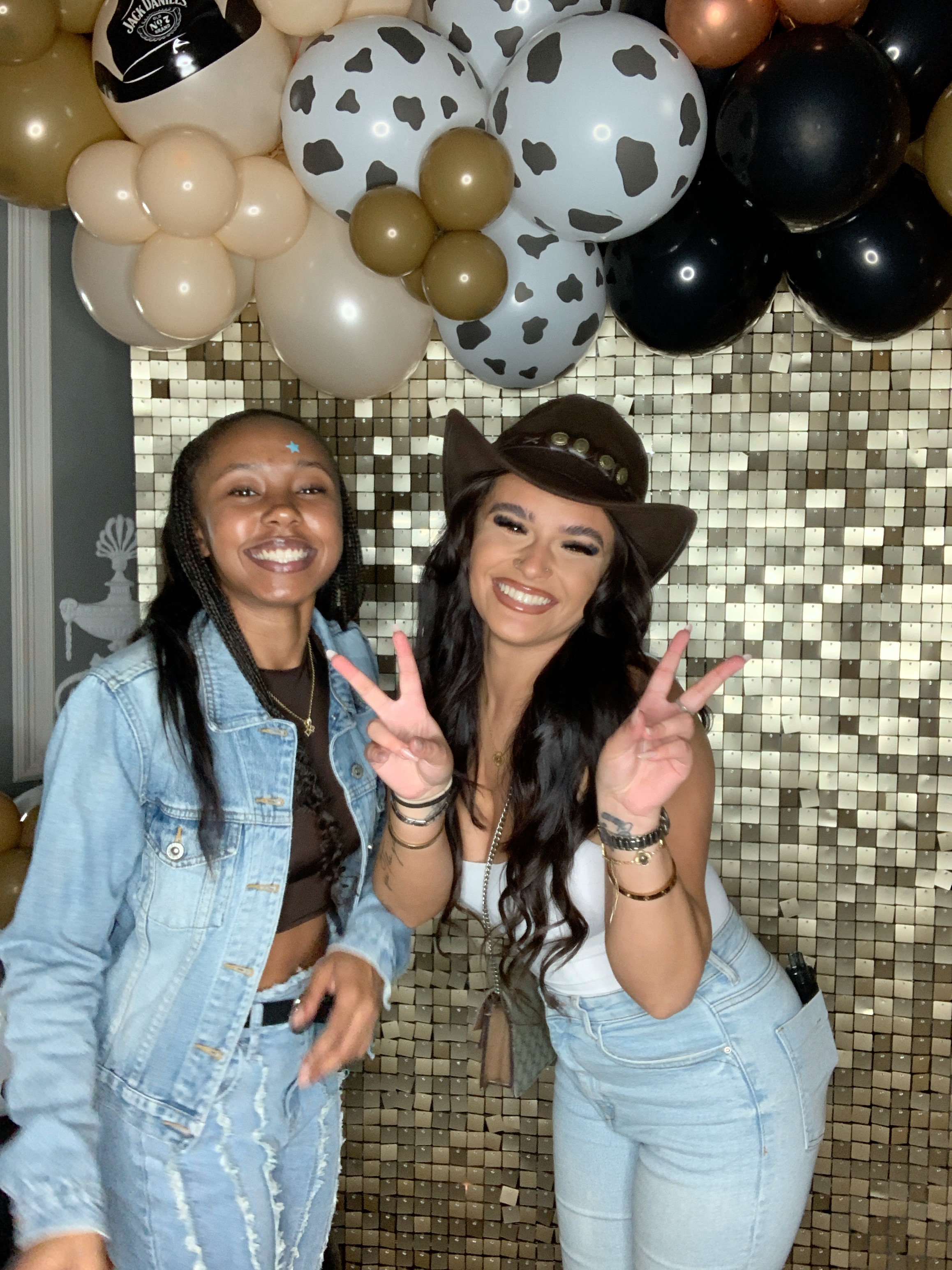 Saltmarshe Staff party  | View more photos from the event at gallery.magicimages.uk/u/MagicImages/Saltmarshe-Staff-party