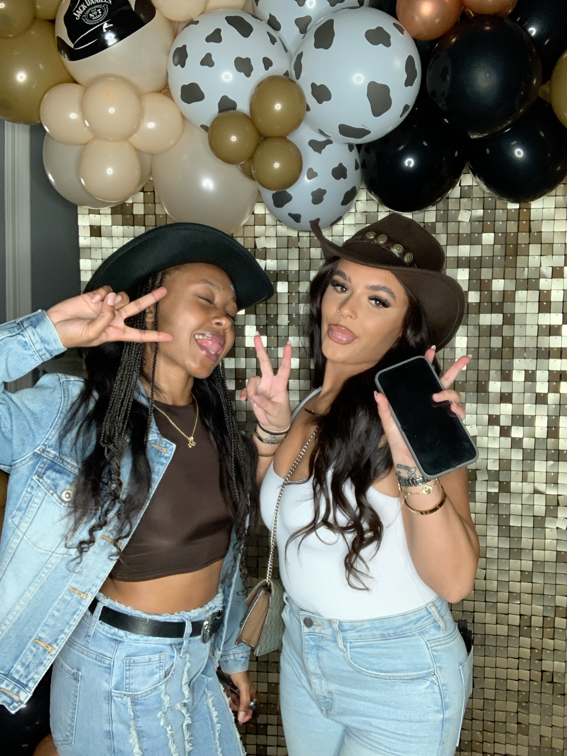 Saltmarshe Staff party  | View more photos from the event at gallery.magicimages.uk/u/MagicImages/Saltmarshe-Staff-party