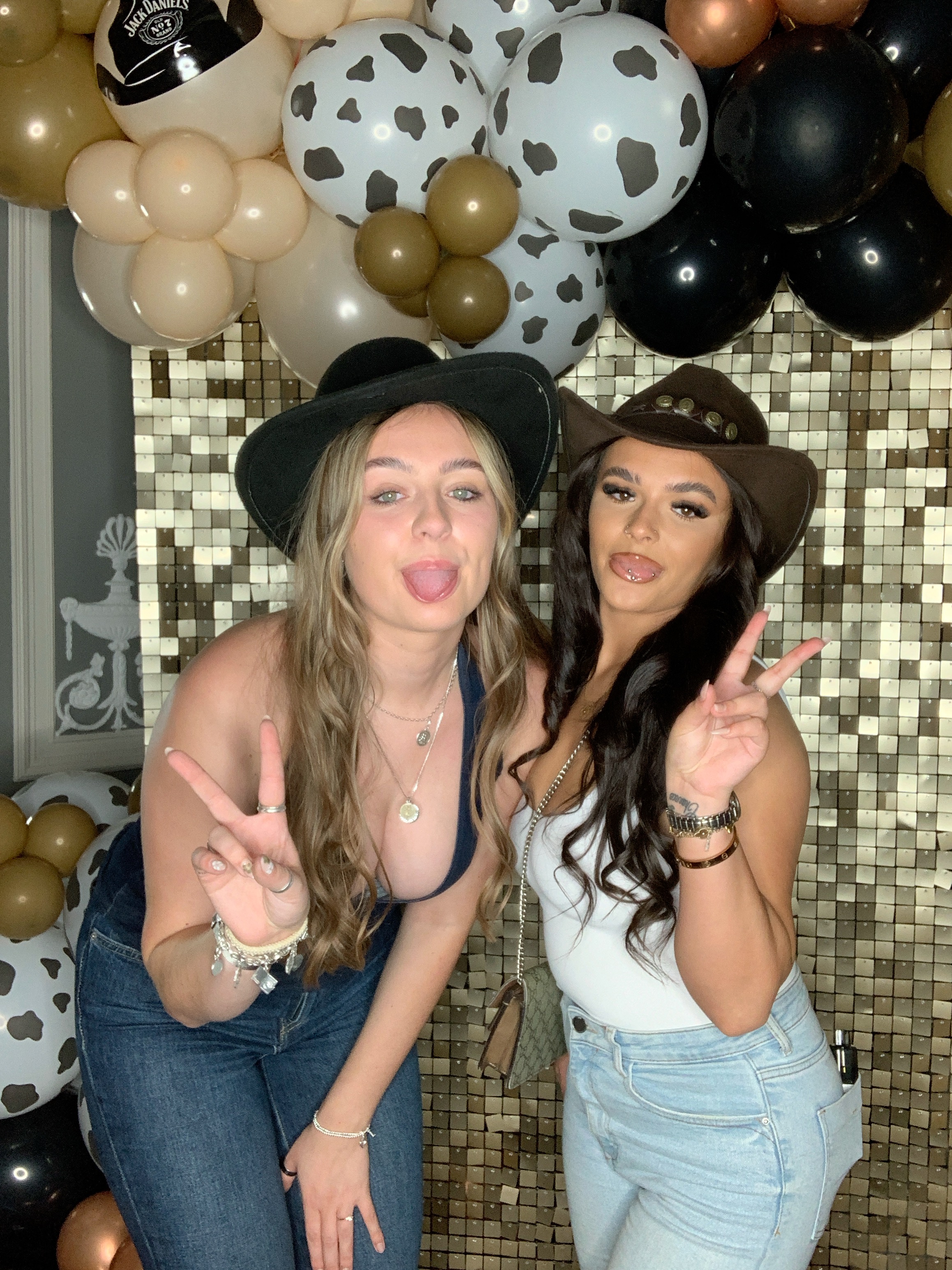 Saltmarshe Staff party  | View more photos from the event at gallery.magicimages.uk/u/MagicImages/Saltmarshe-Staff-party