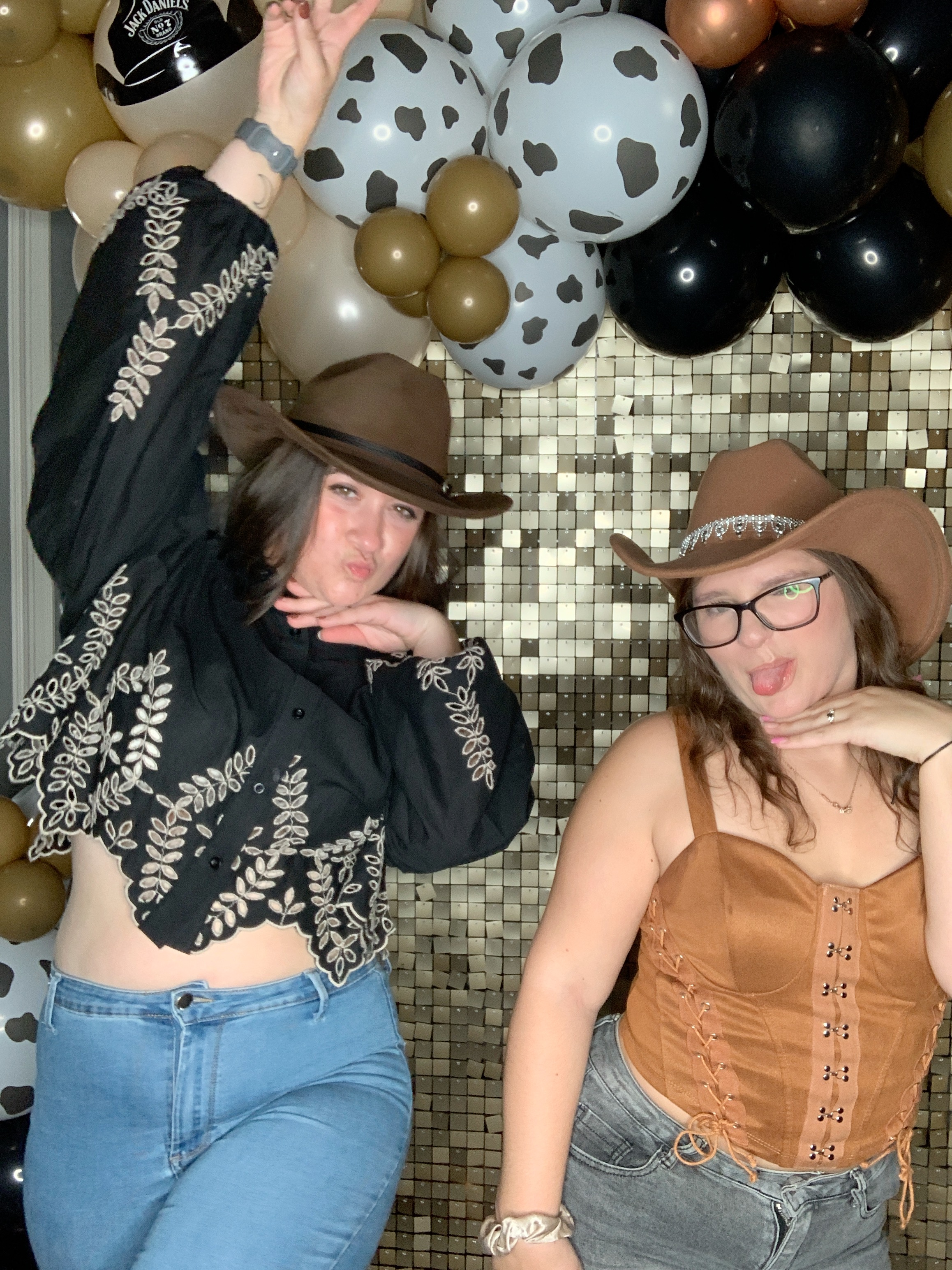 Saltmarshe Staff party  | View more photos from the event at gallery.magicimages.uk/u/MagicImages/Saltmarshe-Staff-party