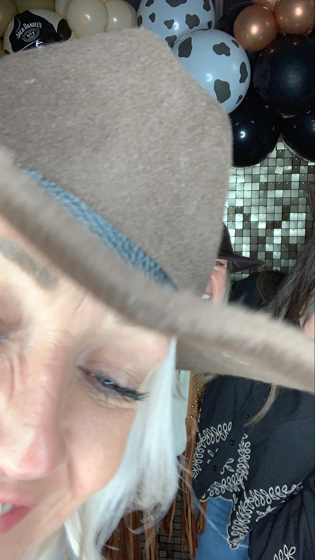 Saltmarshe Staff party  | View more photos from the event at gallery.magicimages.uk/u/MagicImages/Saltmarshe-Staff-party