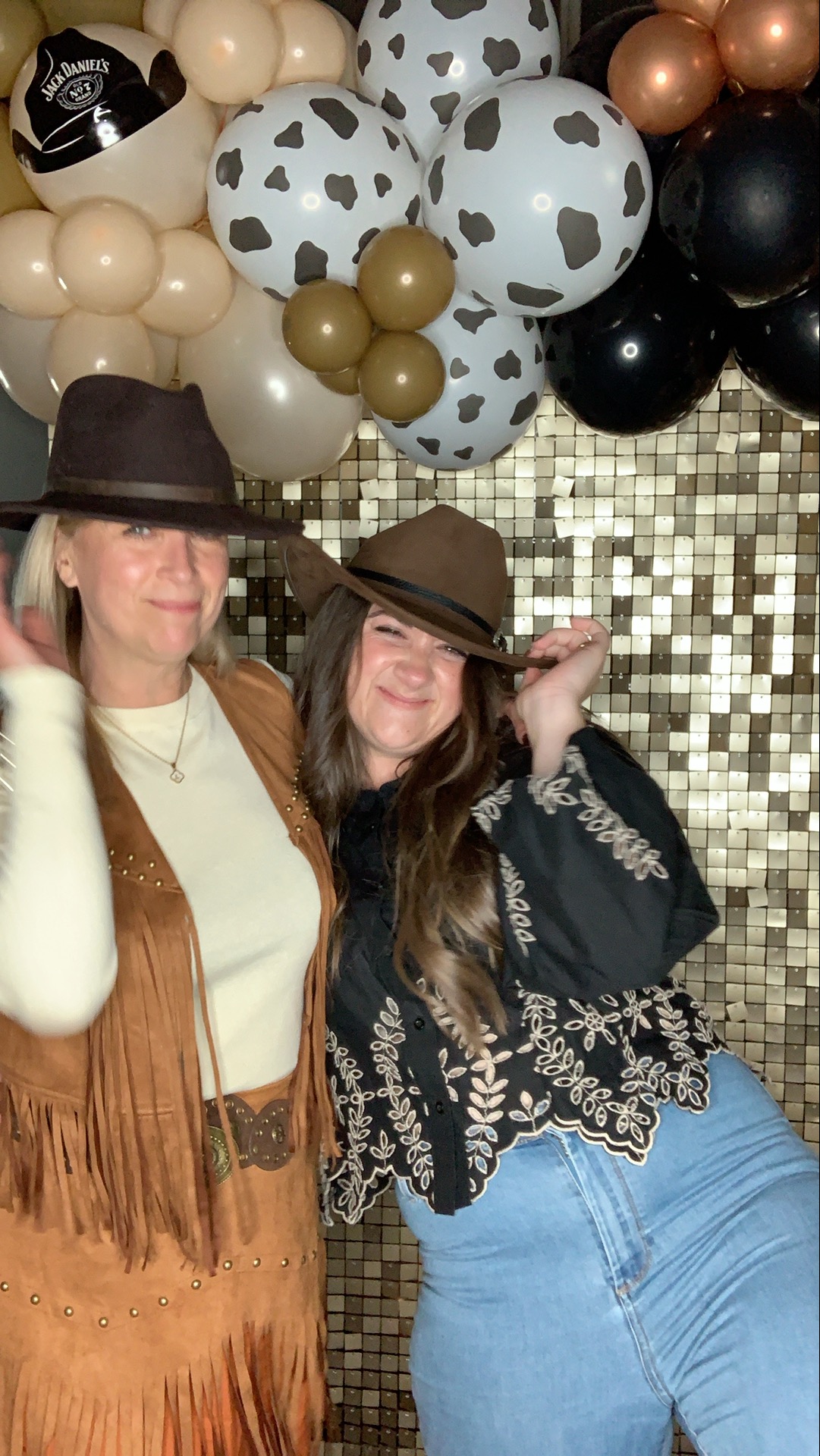 Saltmarshe Staff party  | View more photos from the event at gallery.magicimages.uk/u/MagicImages/Saltmarshe-Staff-party