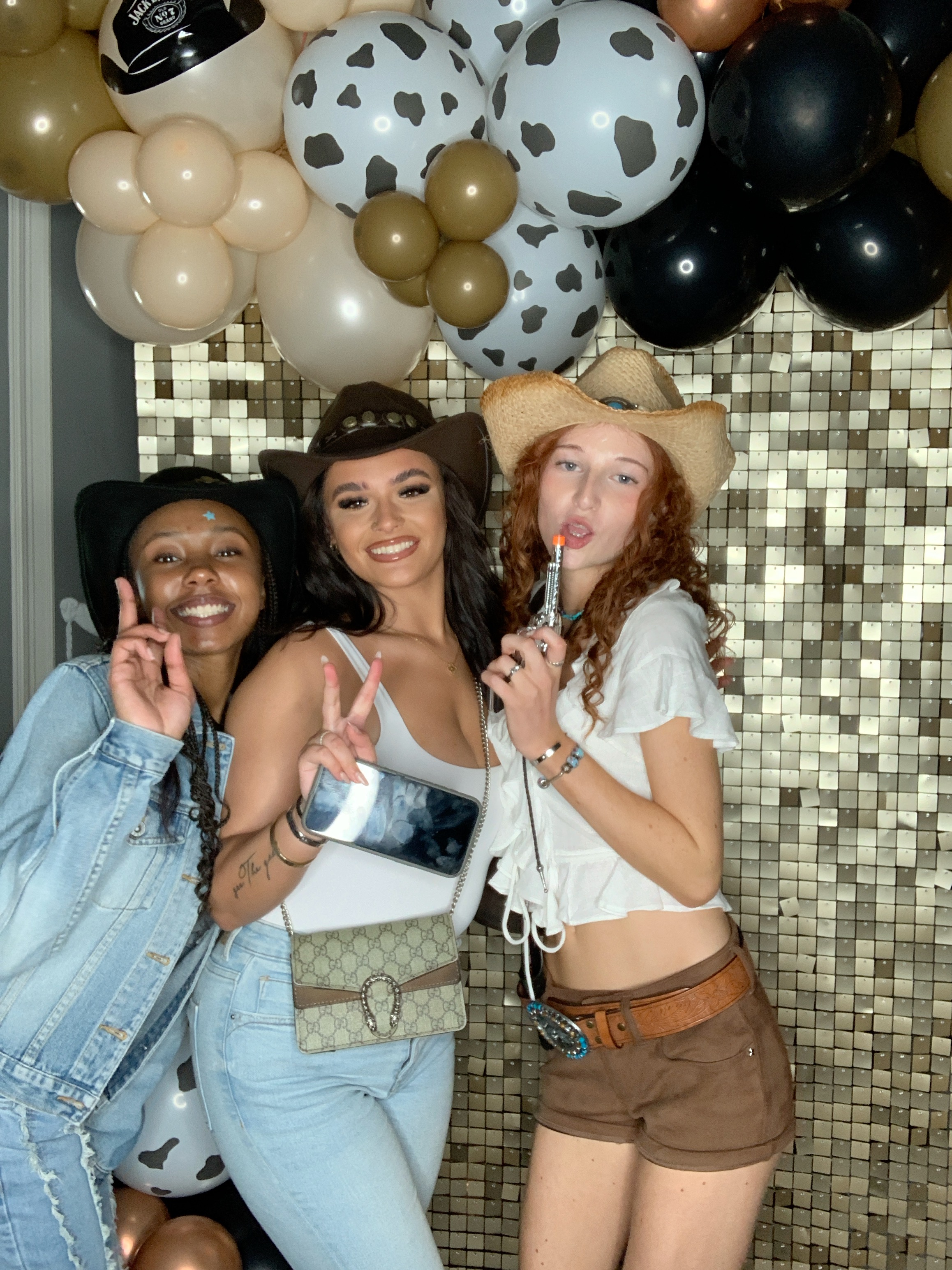 Saltmarshe Staff party  | View more photos from the event at gallery.magicimages.uk/u/MagicImages/Saltmarshe-Staff-party