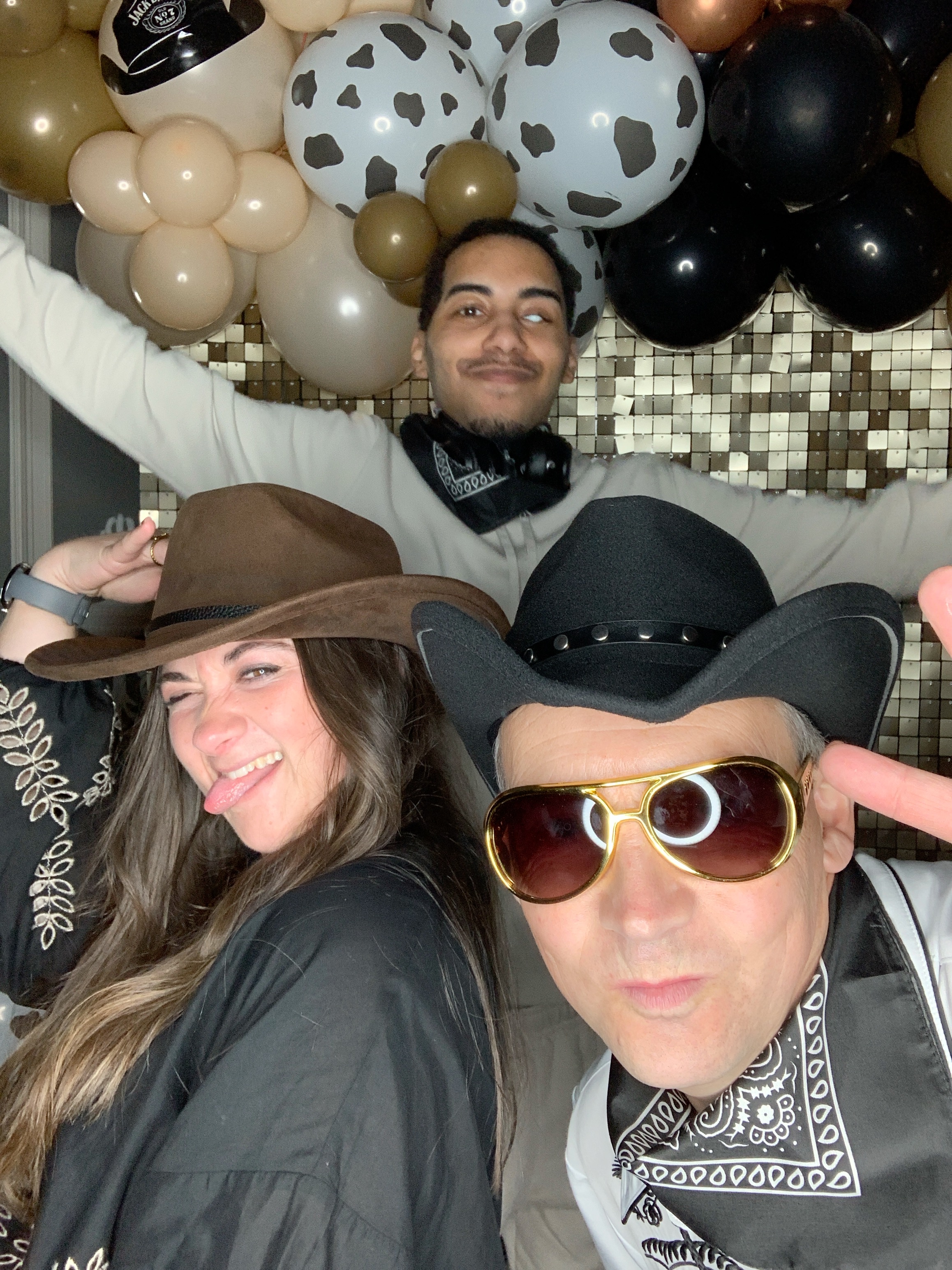 Saltmarshe Staff party  | View more photos from the event at gallery.magicimages.uk/u/MagicImages/Saltmarshe-Staff-party