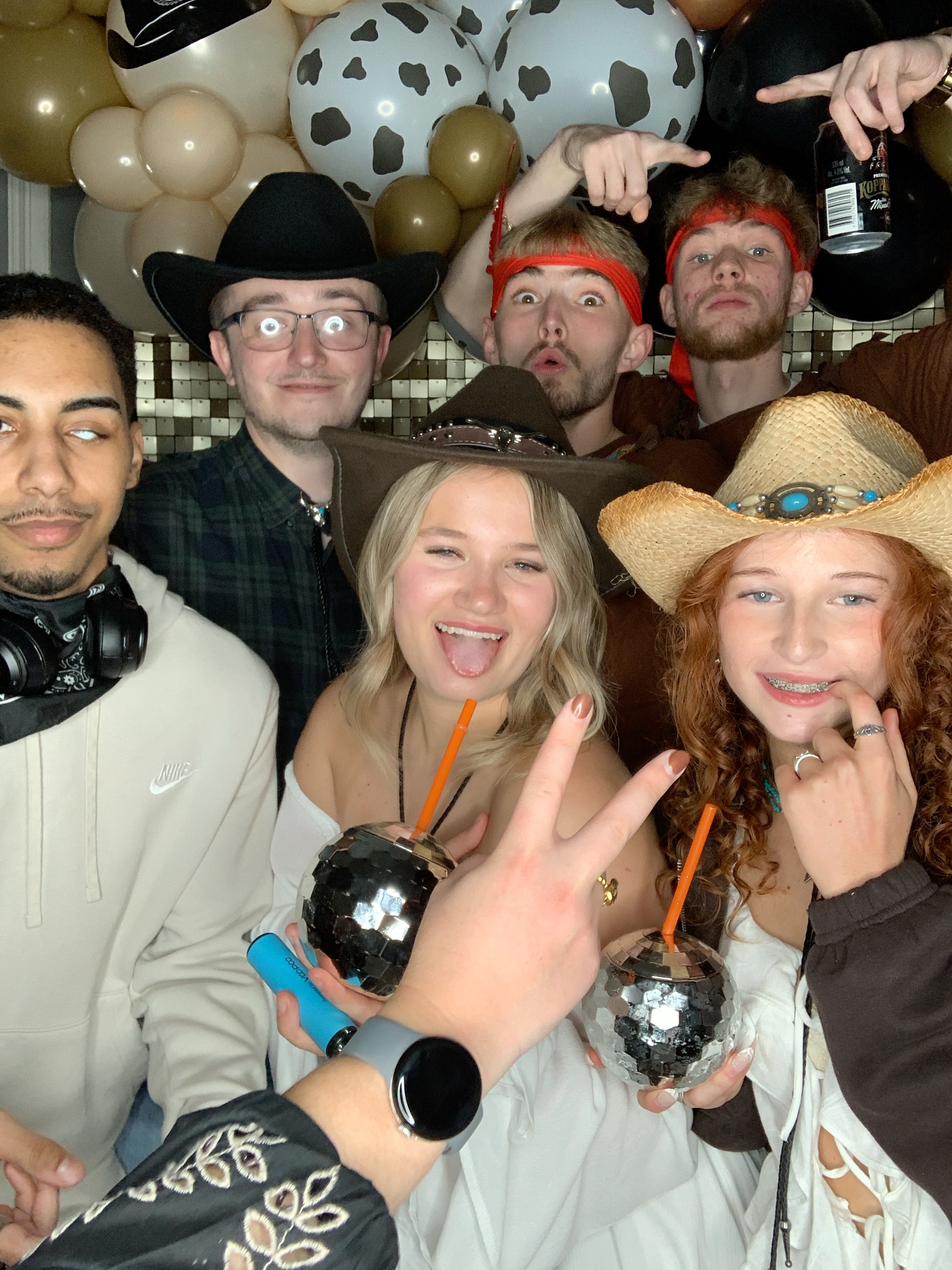 Saltmarshe Staff party  | View more photos from the event at gallery.magicimages.uk/u/MagicImages/Saltmarshe-Staff-party