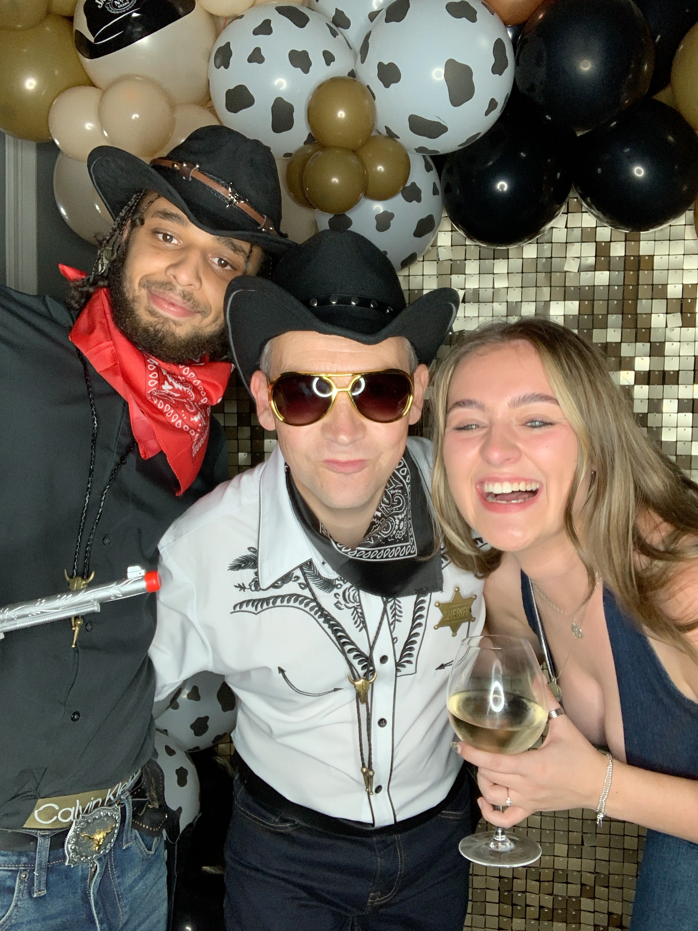 Saltmarshe Staff party  | View more photos from the event at gallery.magicimages.uk/u/MagicImages/Saltmarshe-Staff-party