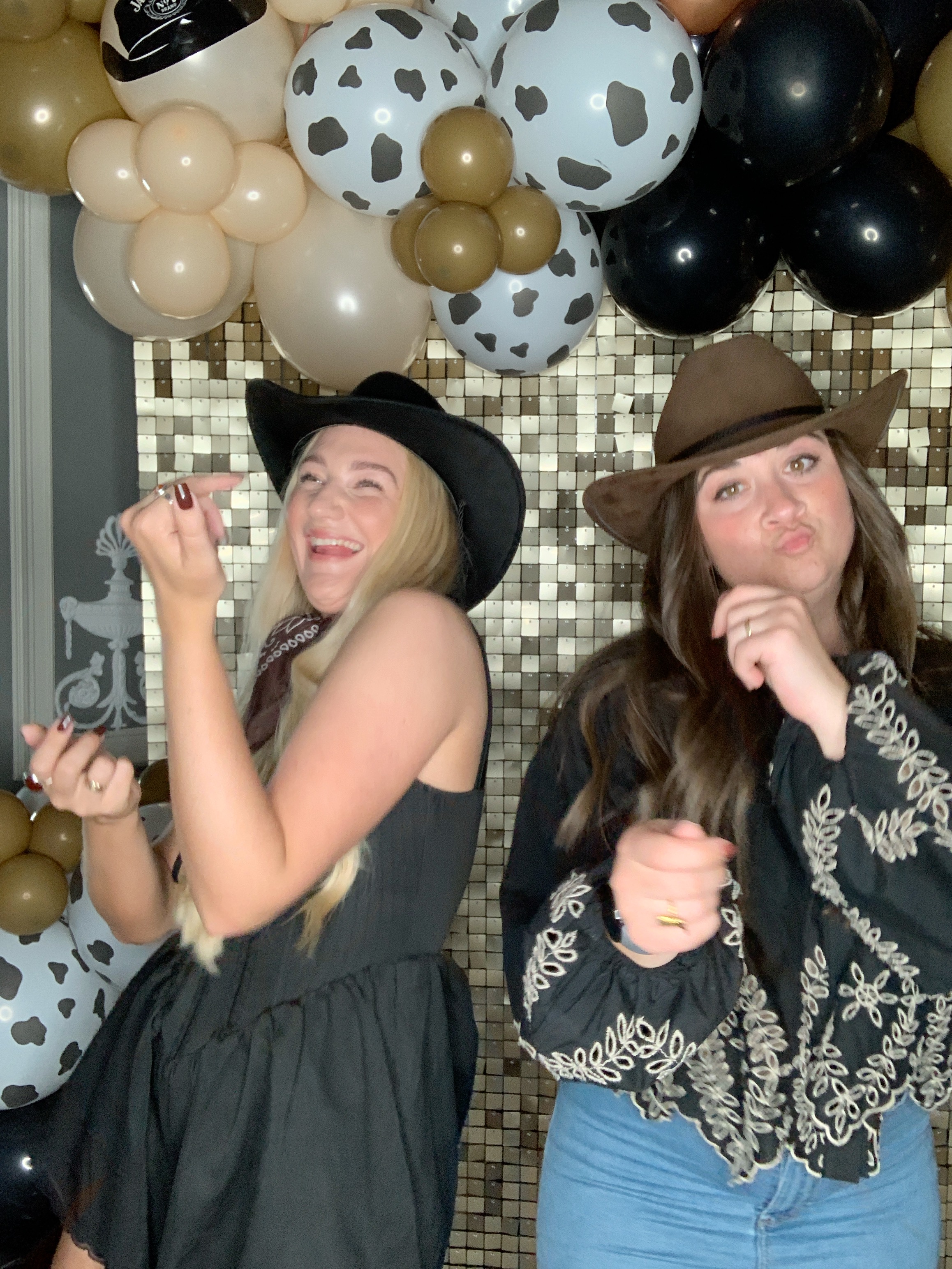 Saltmarshe Staff party  | View more photos from the event at gallery.magicimages.uk/u/MagicImages/Saltmarshe-Staff-party