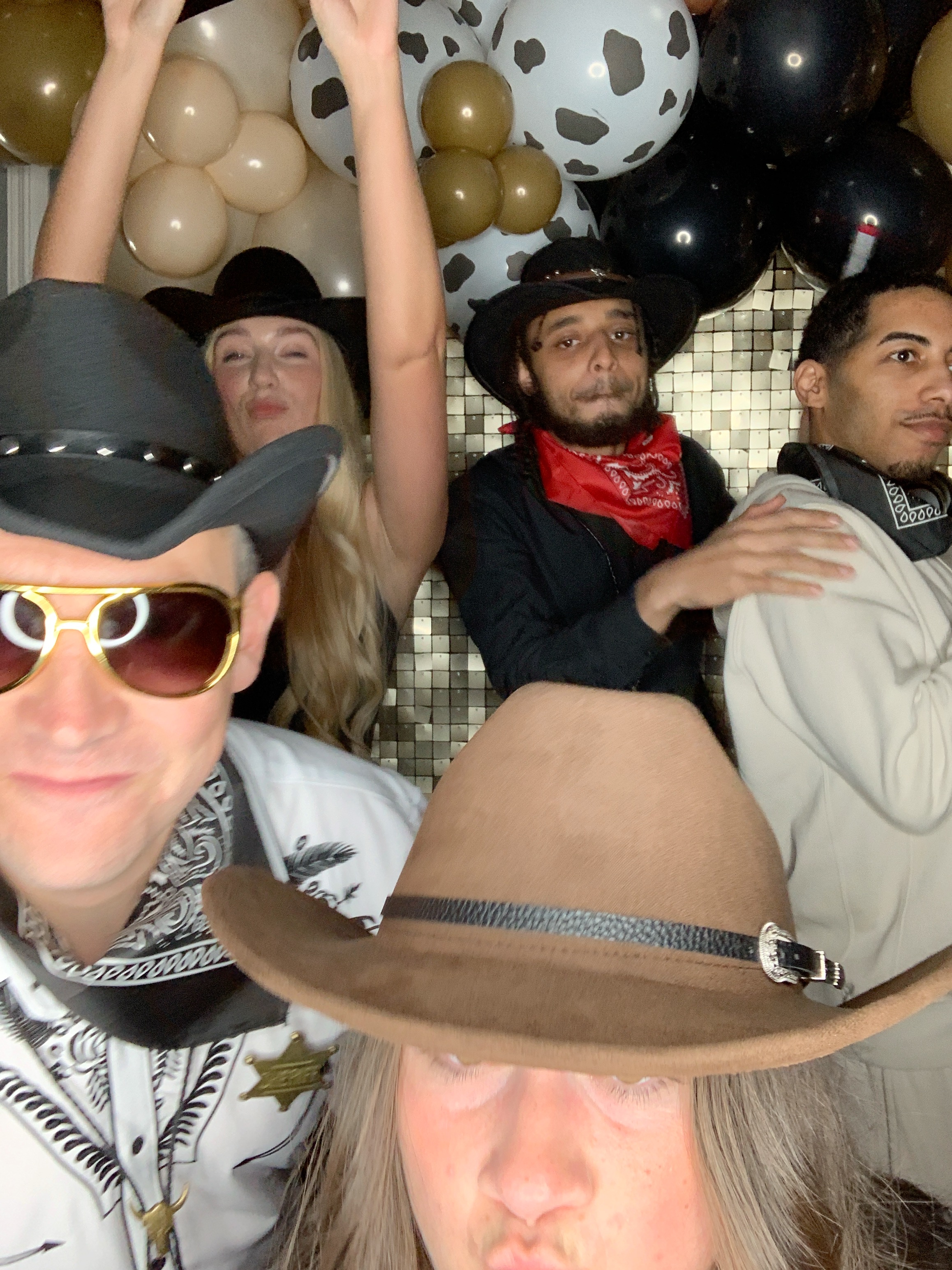 Saltmarshe Staff party  | View more photos from the event at gallery.magicimages.uk/u/MagicImages/Saltmarshe-Staff-party