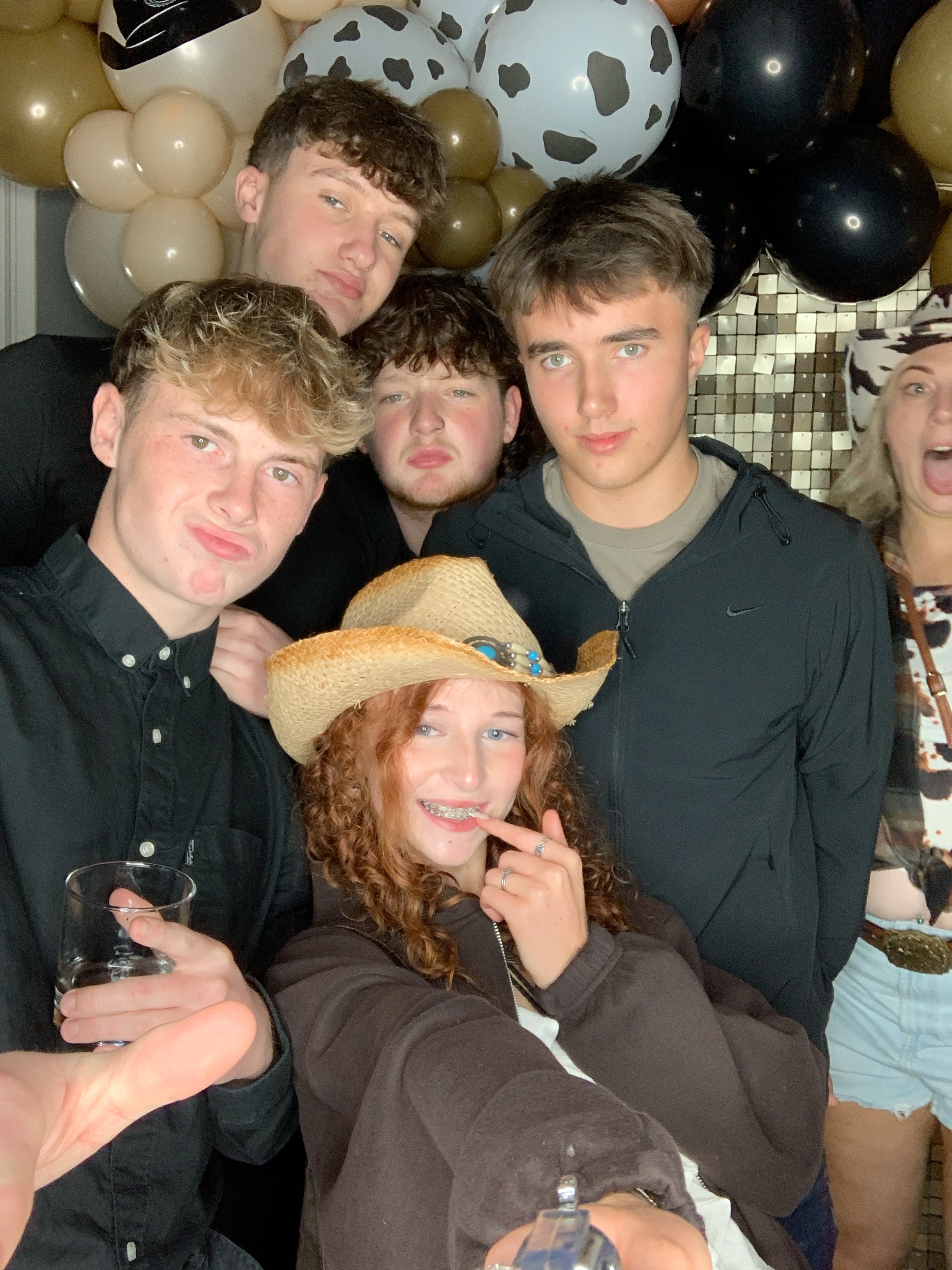 Saltmarshe Staff party  | View more photos from the event at gallery.magicimages.uk/u/MagicImages/Saltmarshe-Staff-party