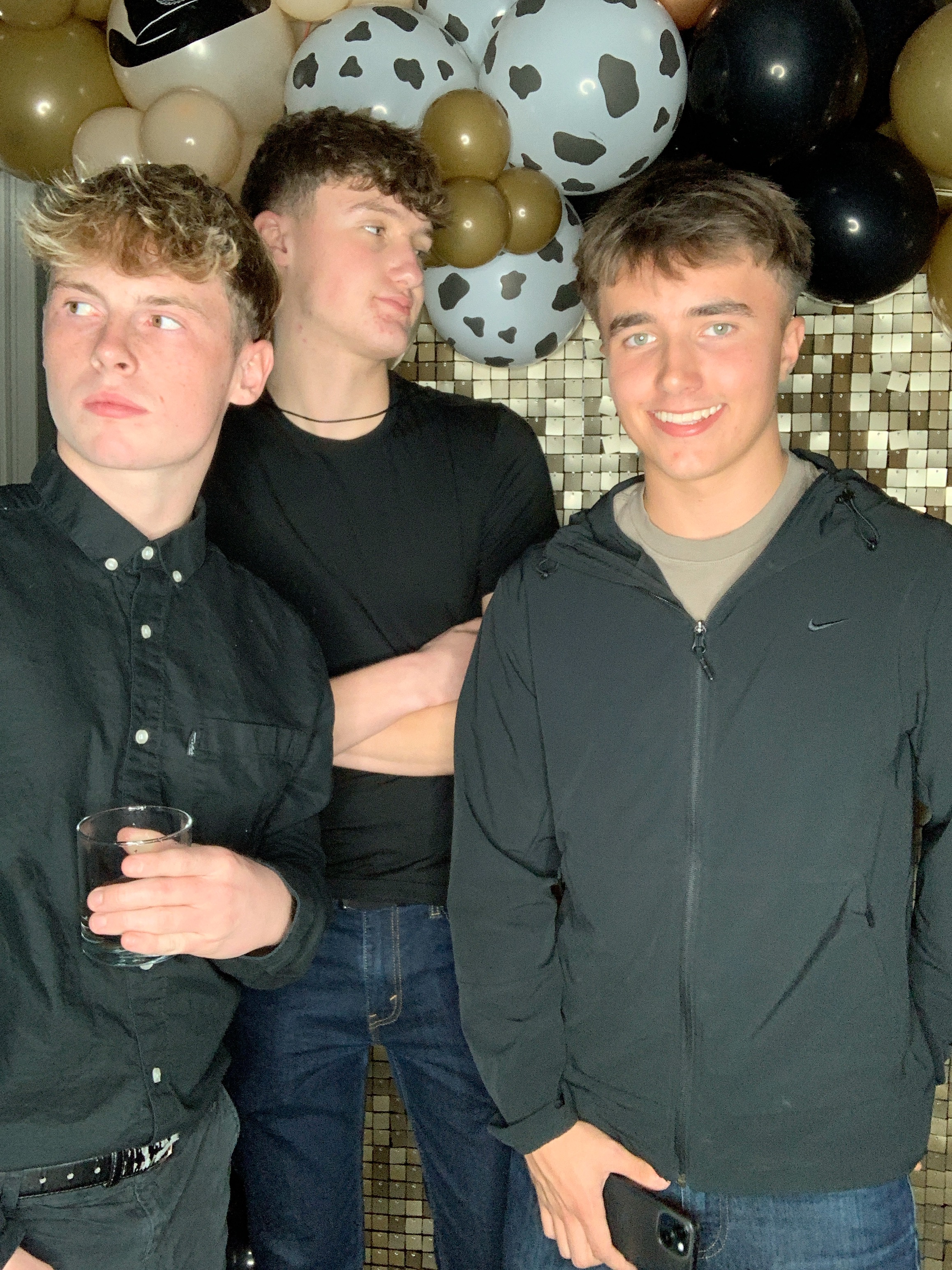 Saltmarshe Staff party  | View more photos from the event at gallery.magicimages.uk/u/MagicImages/Saltmarshe-Staff-party