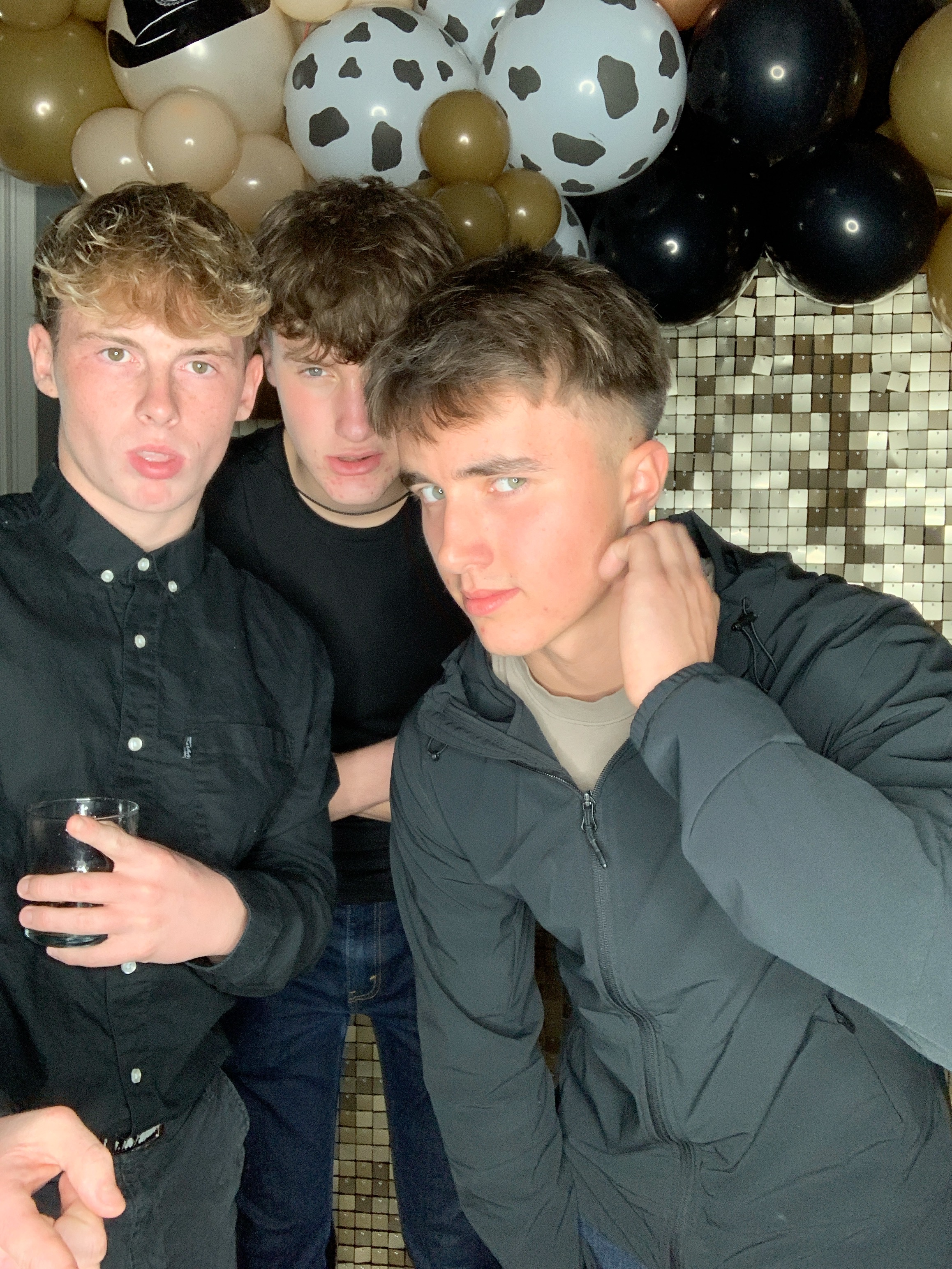 Saltmarshe Staff party  | View more photos from the event at gallery.magicimages.uk/u/MagicImages/Saltmarshe-Staff-party