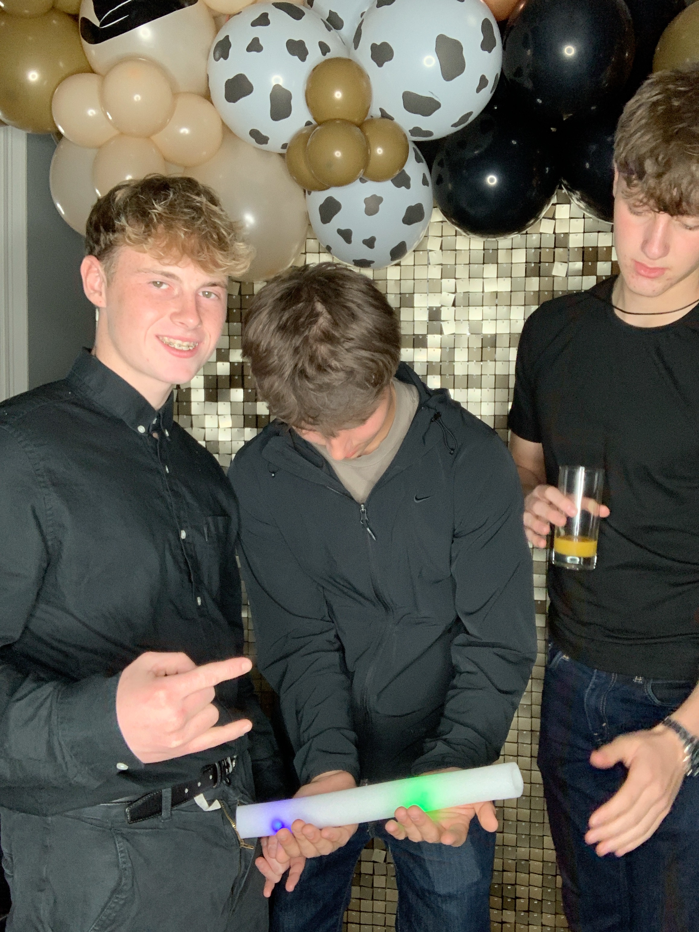 Saltmarshe Staff party  | View more photos from the event at gallery.magicimages.uk/u/MagicImages/Saltmarshe-Staff-party