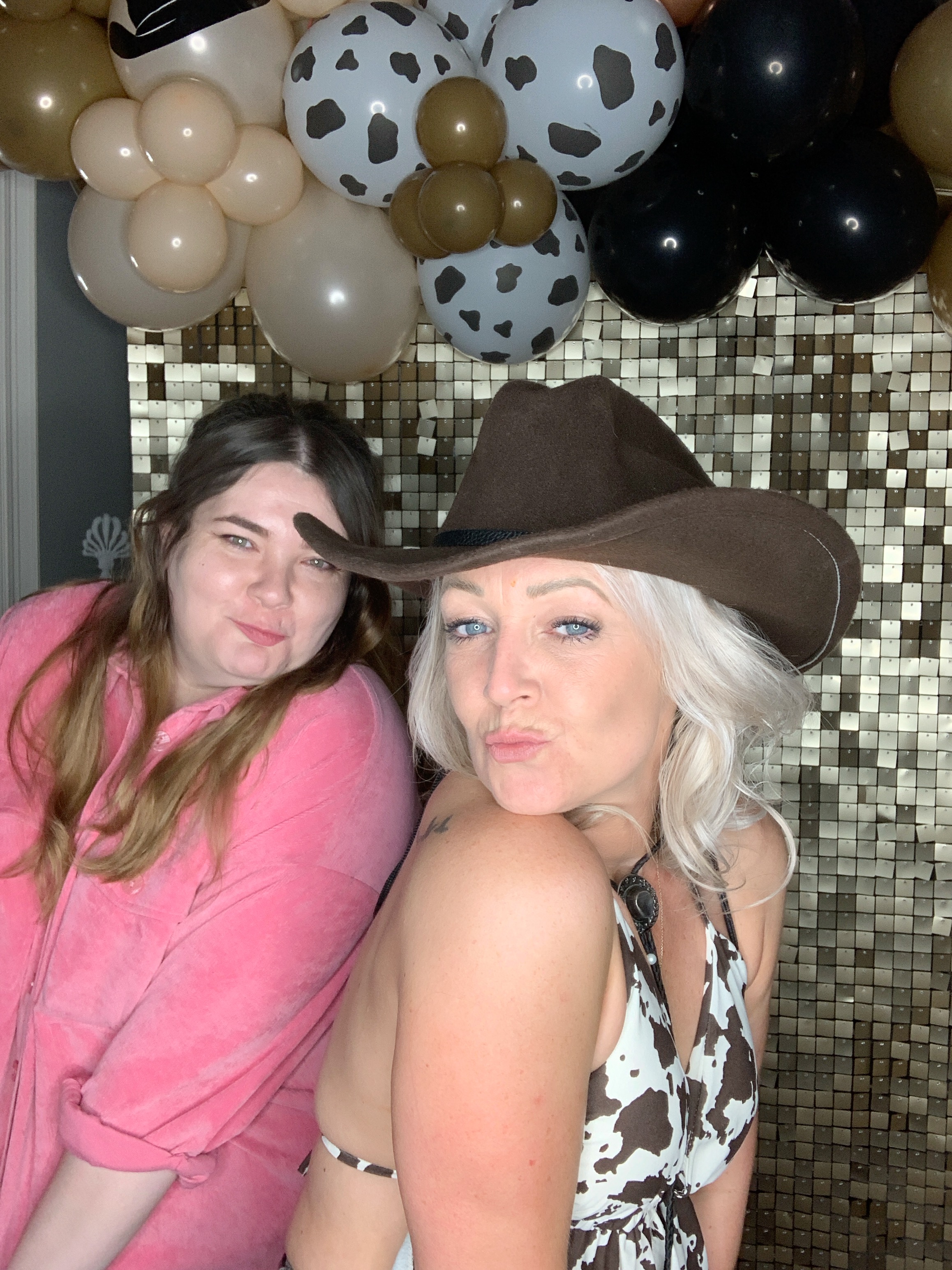 Saltmarshe Staff party  | View more photos from the event at gallery.magicimages.uk/u/MagicImages/Saltmarshe-Staff-party