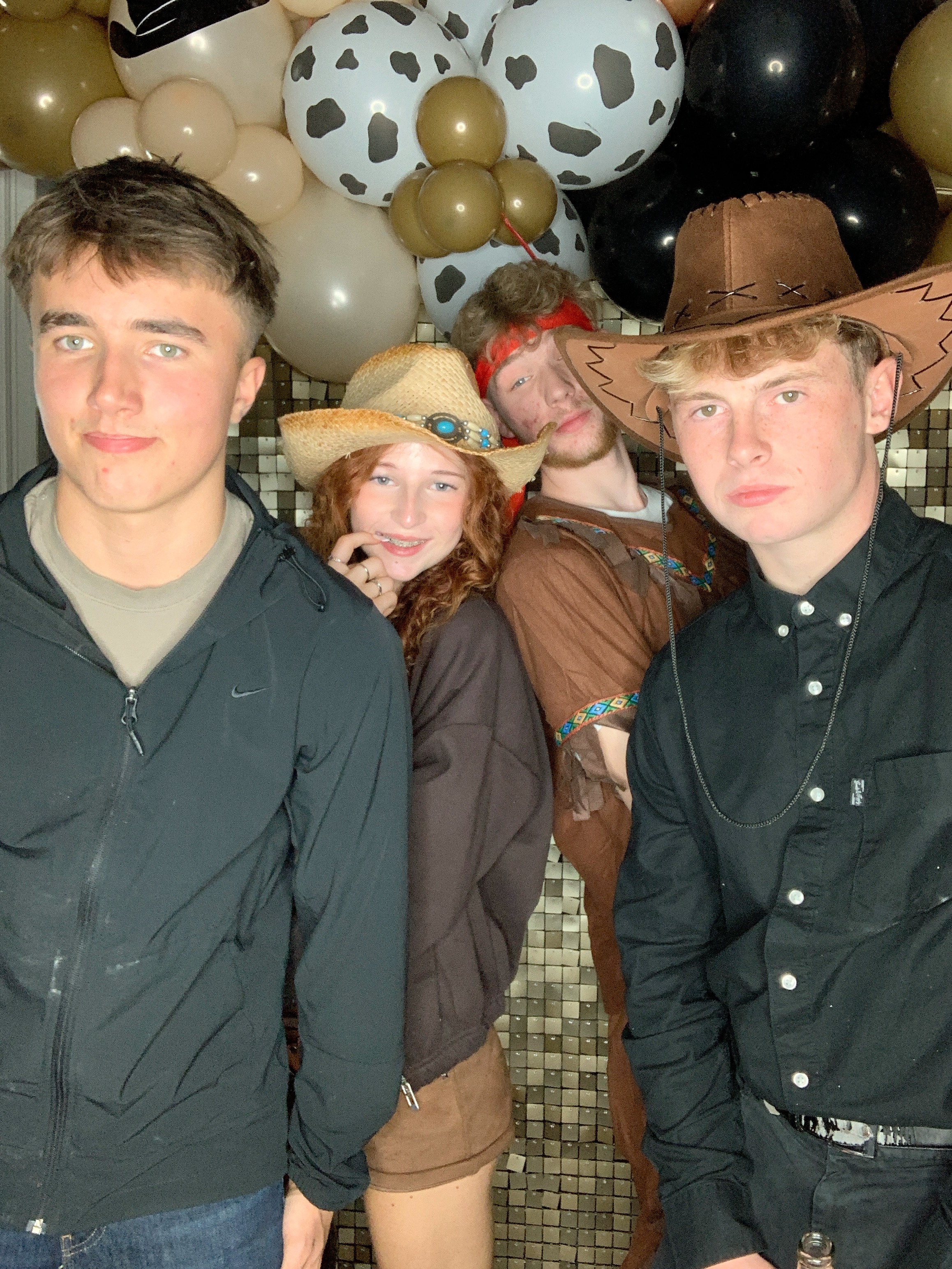 Saltmarshe Staff party  | View more photos from the event at gallery.magicimages.uk/u/MagicImages/Saltmarshe-Staff-party