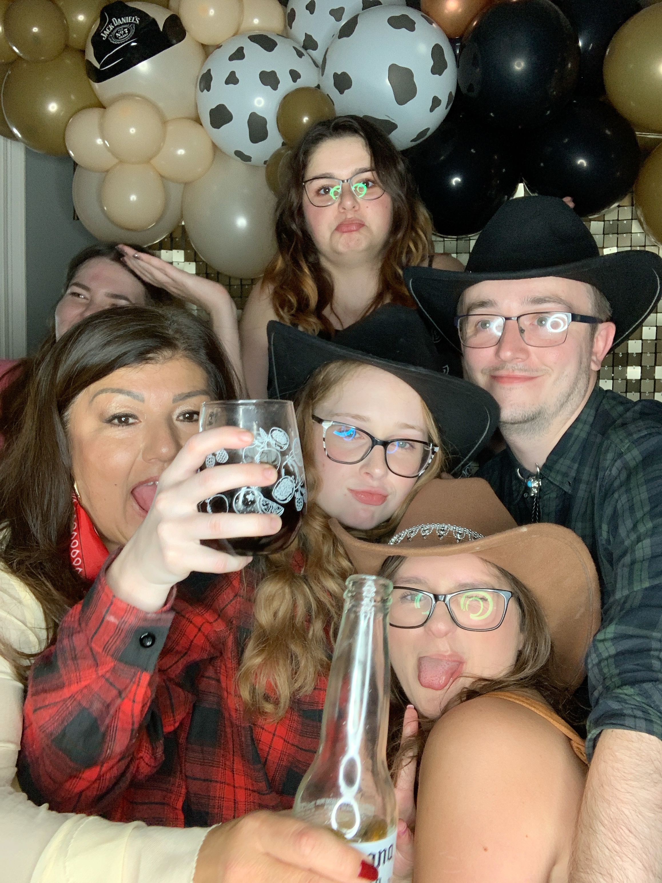 Saltmarshe Staff party  | View more photos from the event at gallery.magicimages.uk/u/MagicImages/Saltmarshe-Staff-party